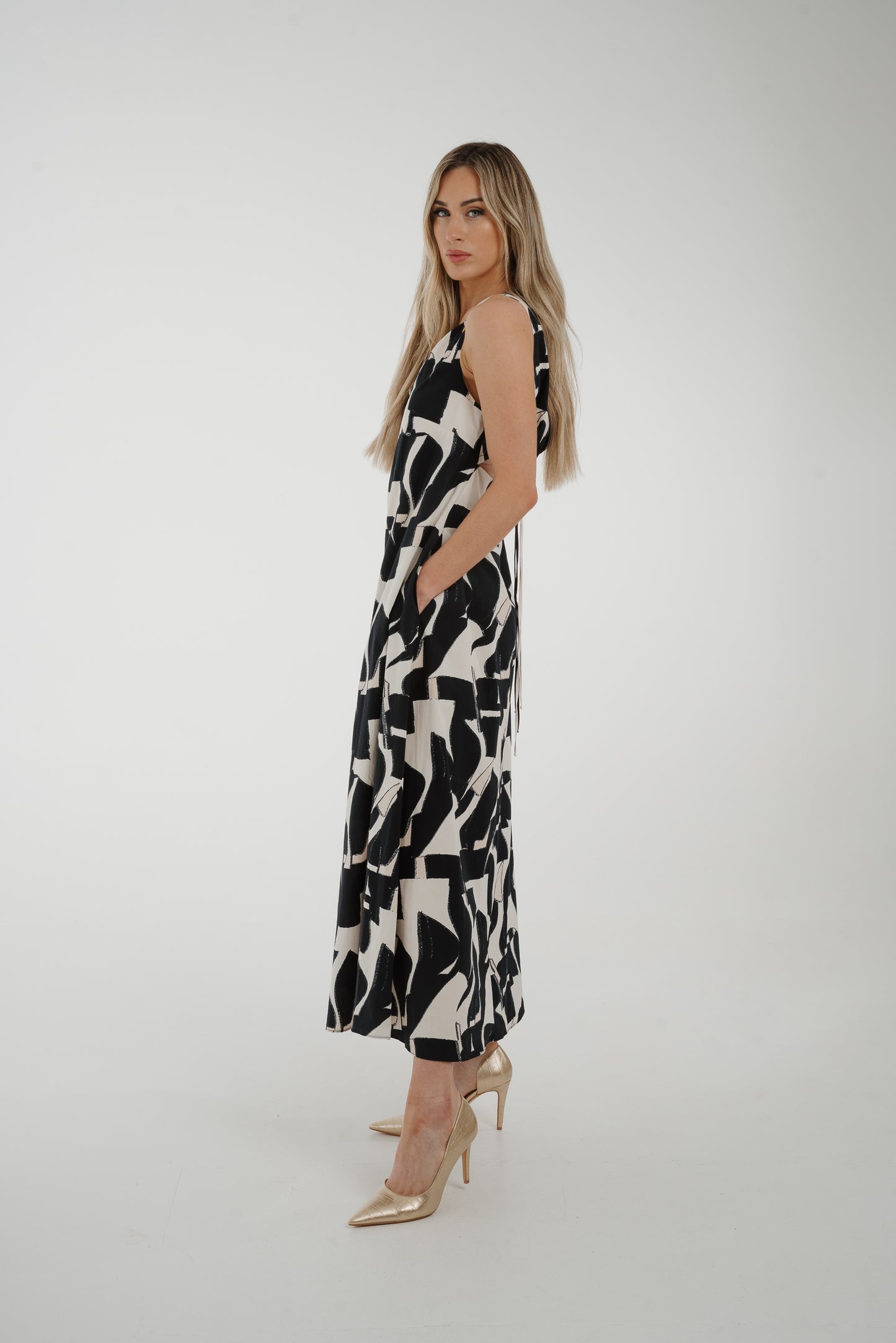 Kayla Abstract Print Dress In Monochrome