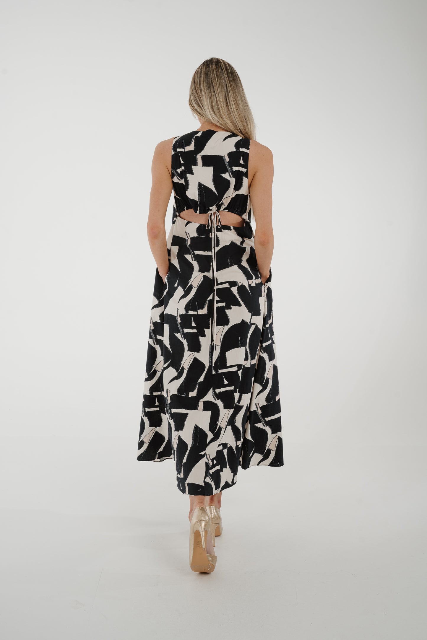 Kayla Abstract Print Dress In Monochrome
