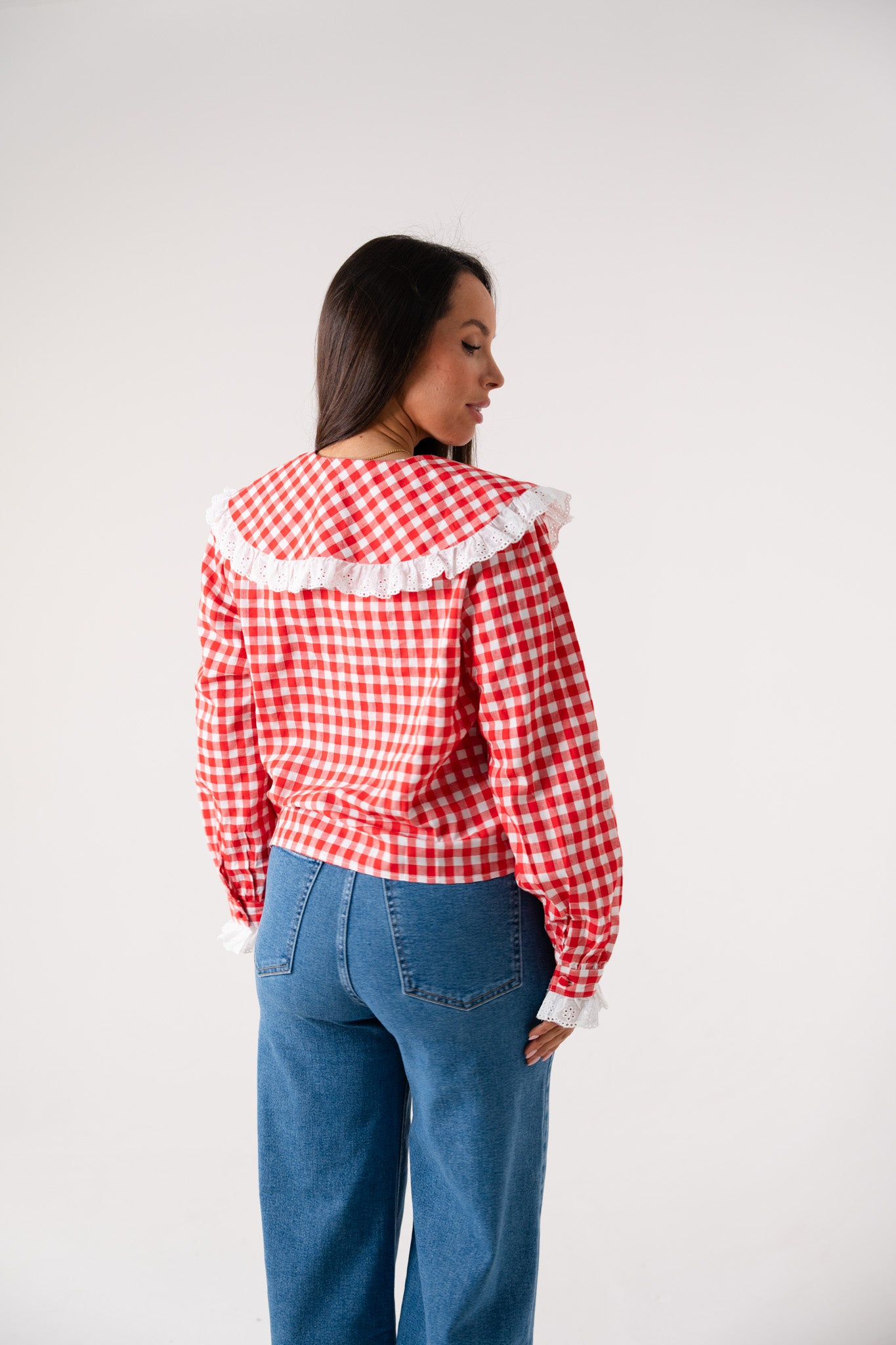 Daisy Frill Collar Gingham Shirt In Red