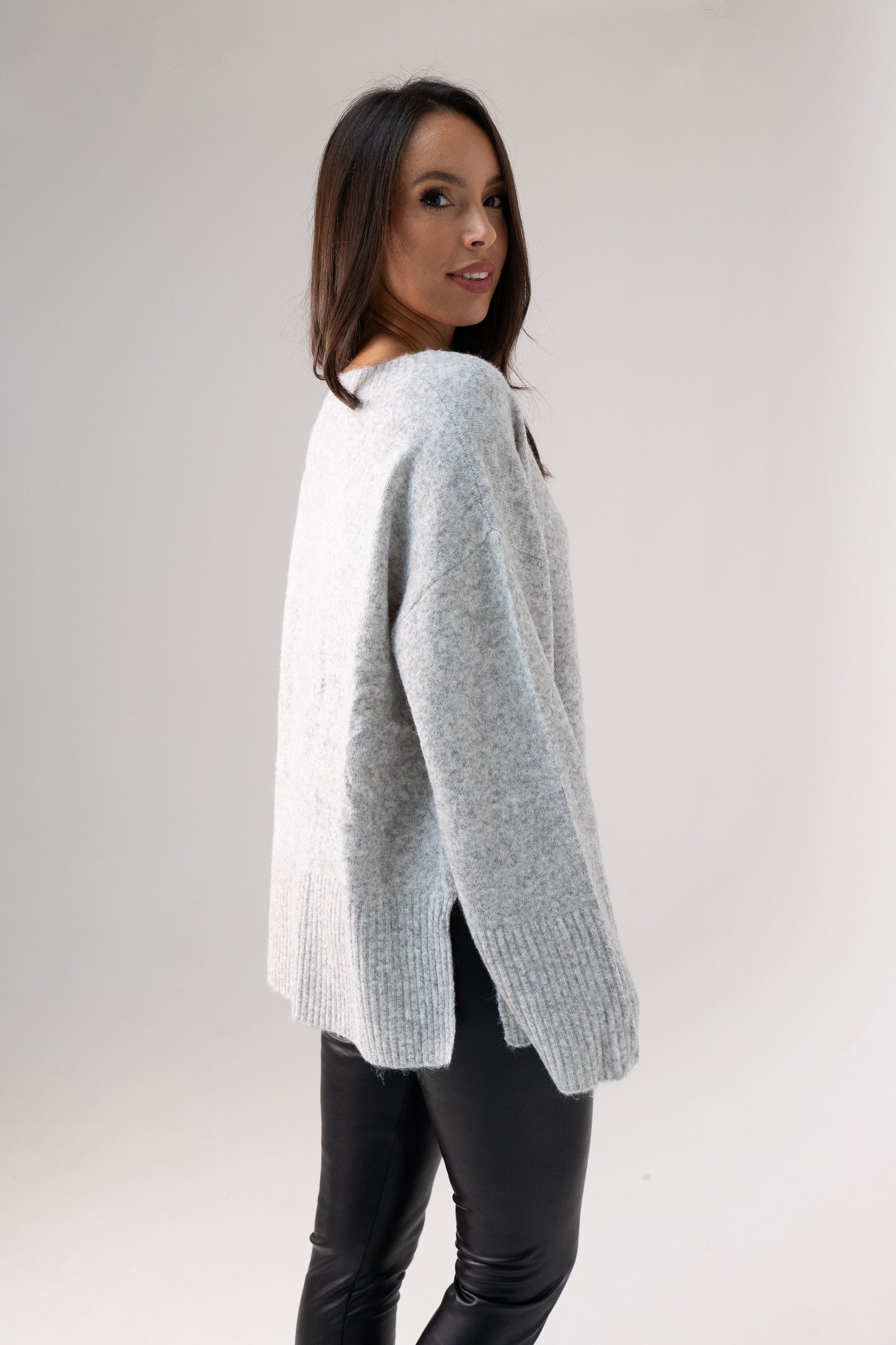 Ella V-Neck Jumper In Grey