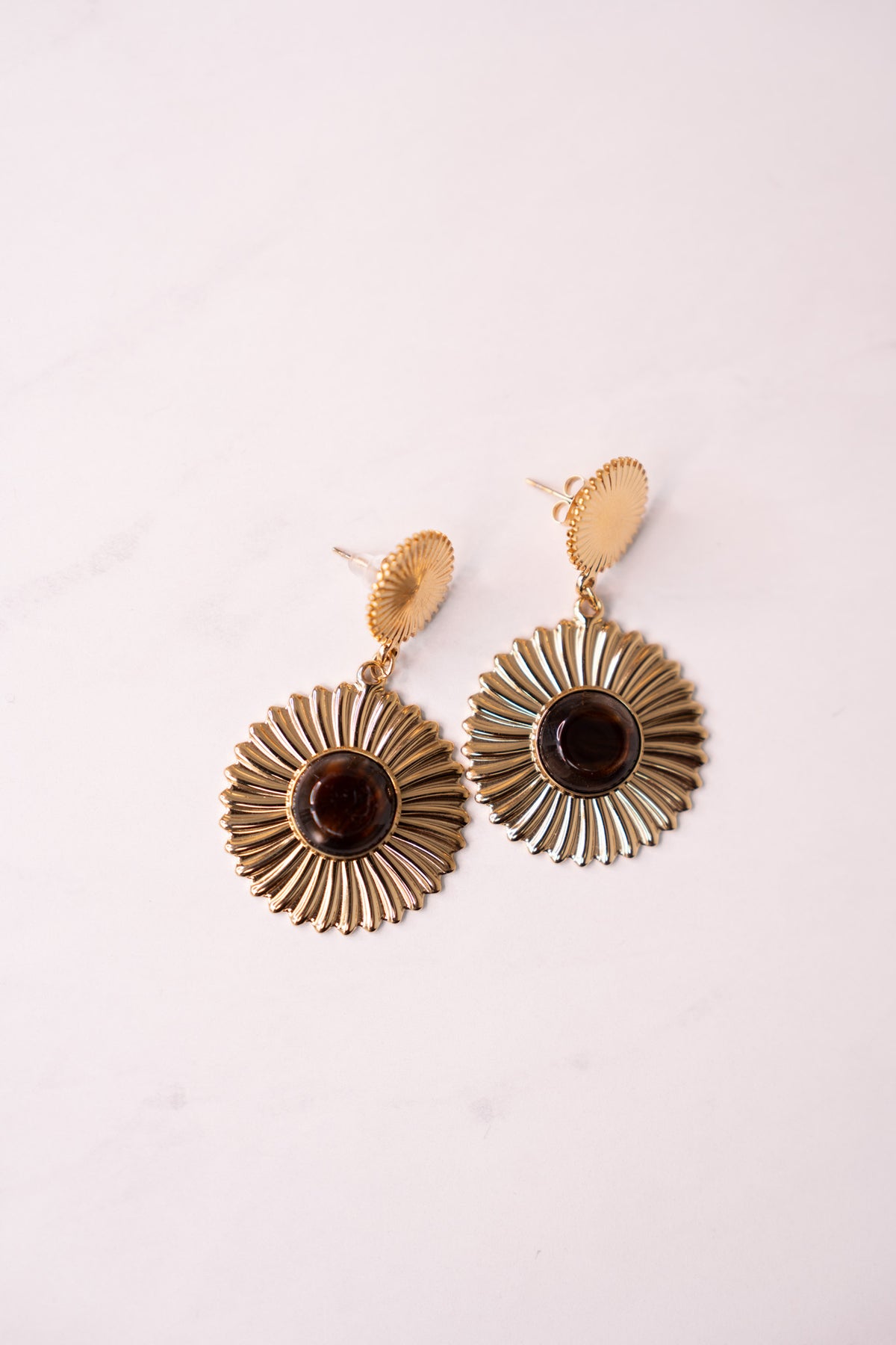 Olive Circle Pendant Earrings In Brown