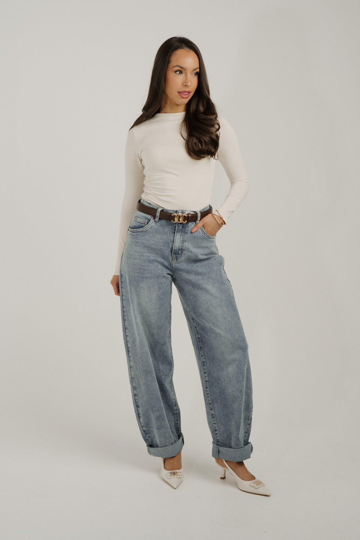 Freya Wide Balloon Jeans in Denim Wash