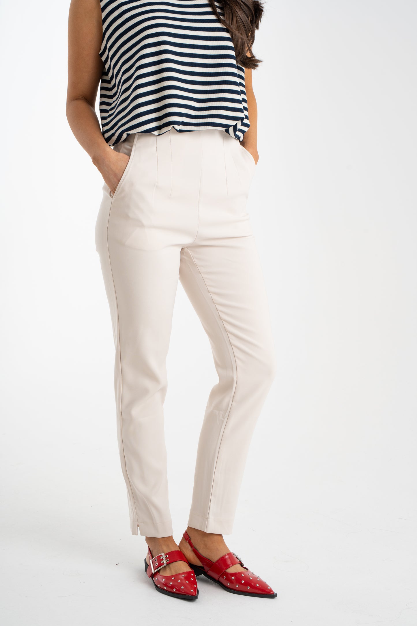 Freya Fitted Trousers In Stone