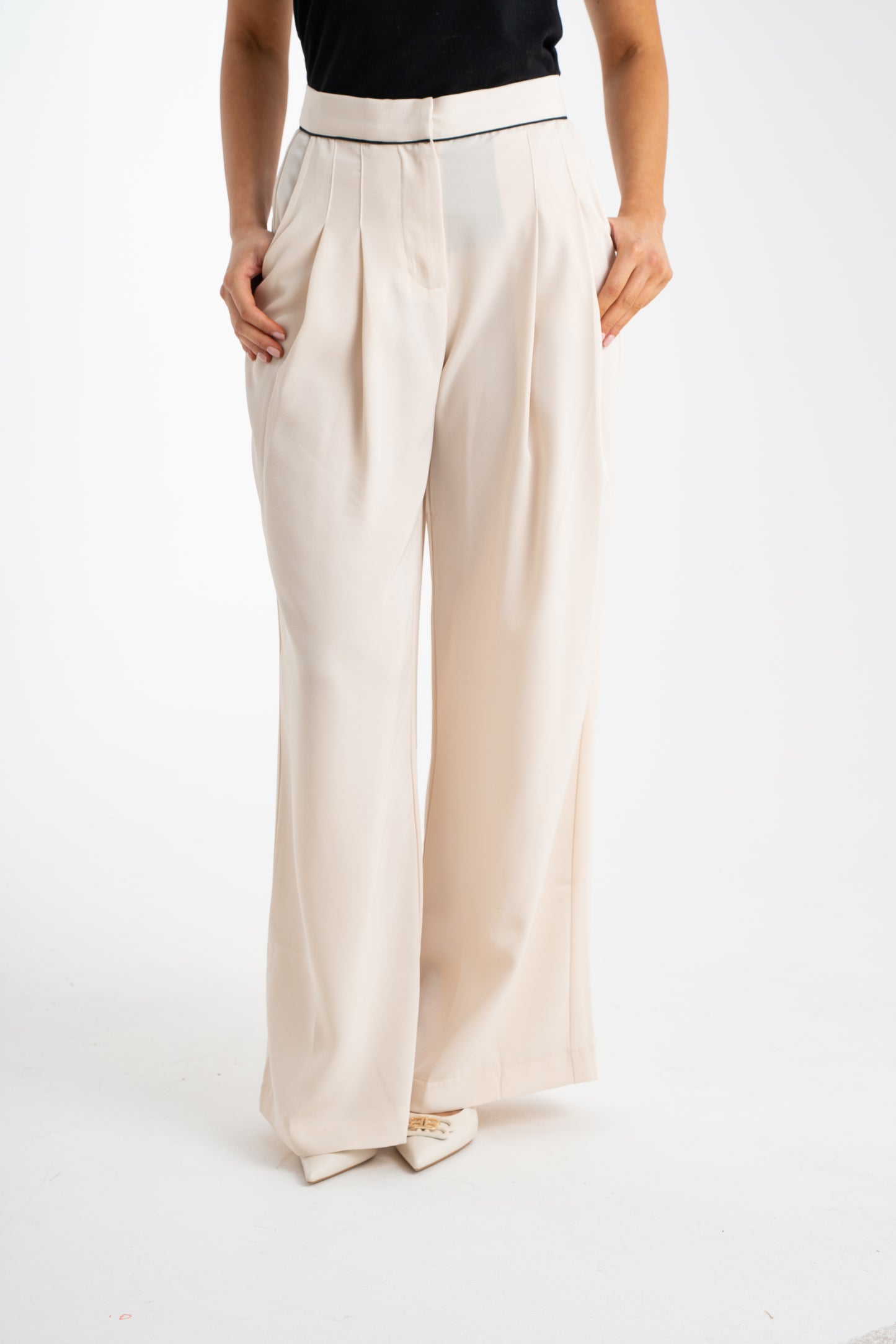 Grace Contrast Waist Trousers In Neutral
