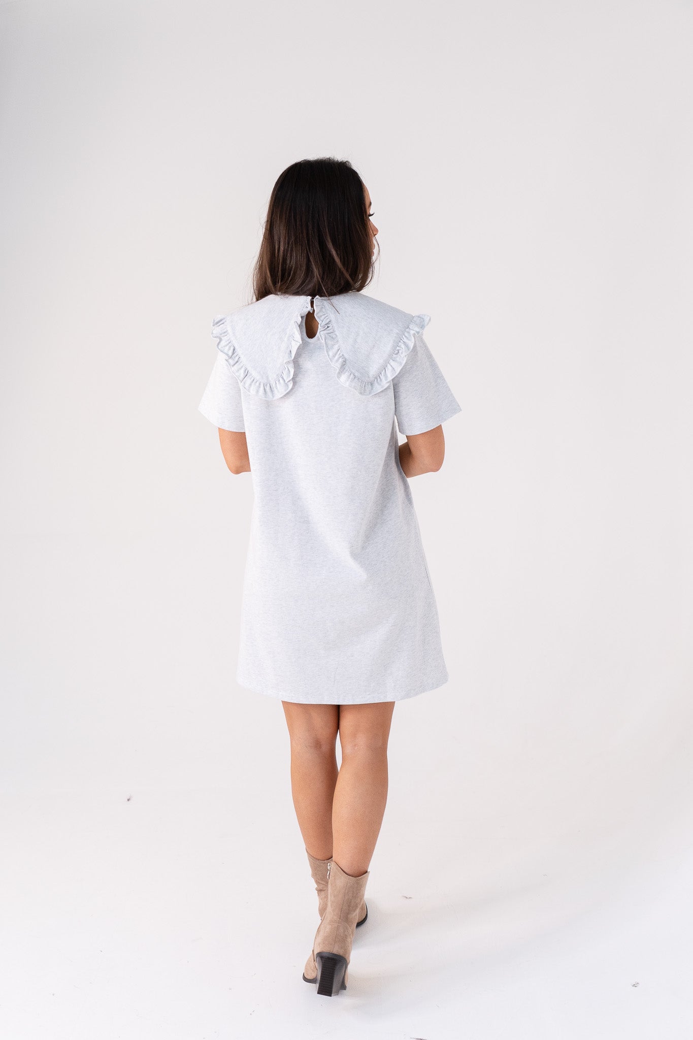 Daisy Frill Collar Dress In Light Grey