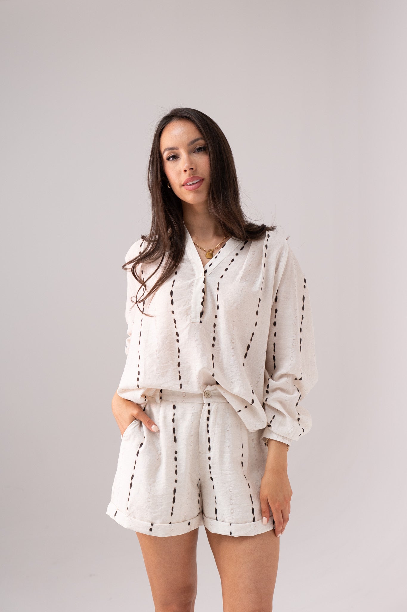 Iris Stripe Detail Shirt In Neutral