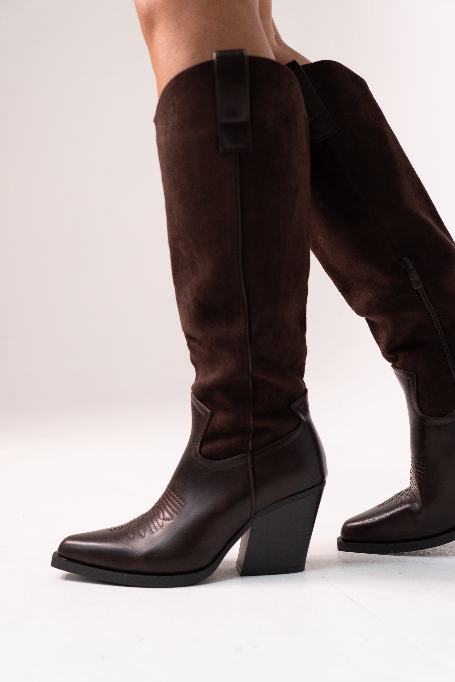 Izzy Bi Material Western Boots In Chocolate