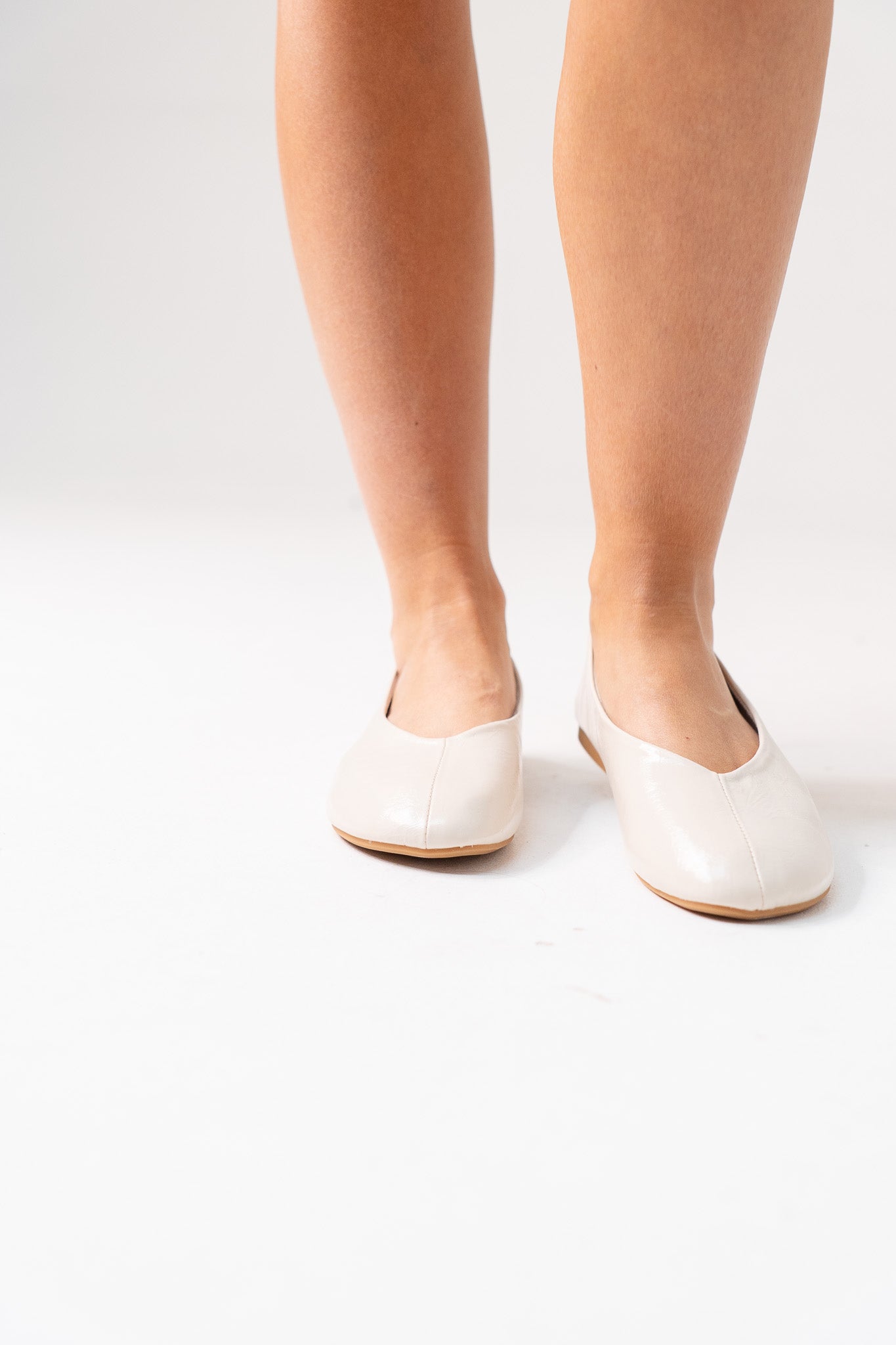 Izzy Faux Leather Pumps In Cream