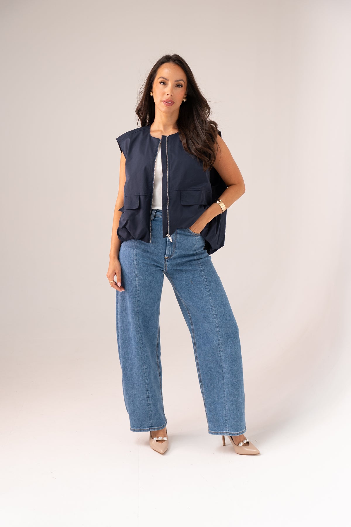 Jane Sleeveless Zip Jacket In Navy