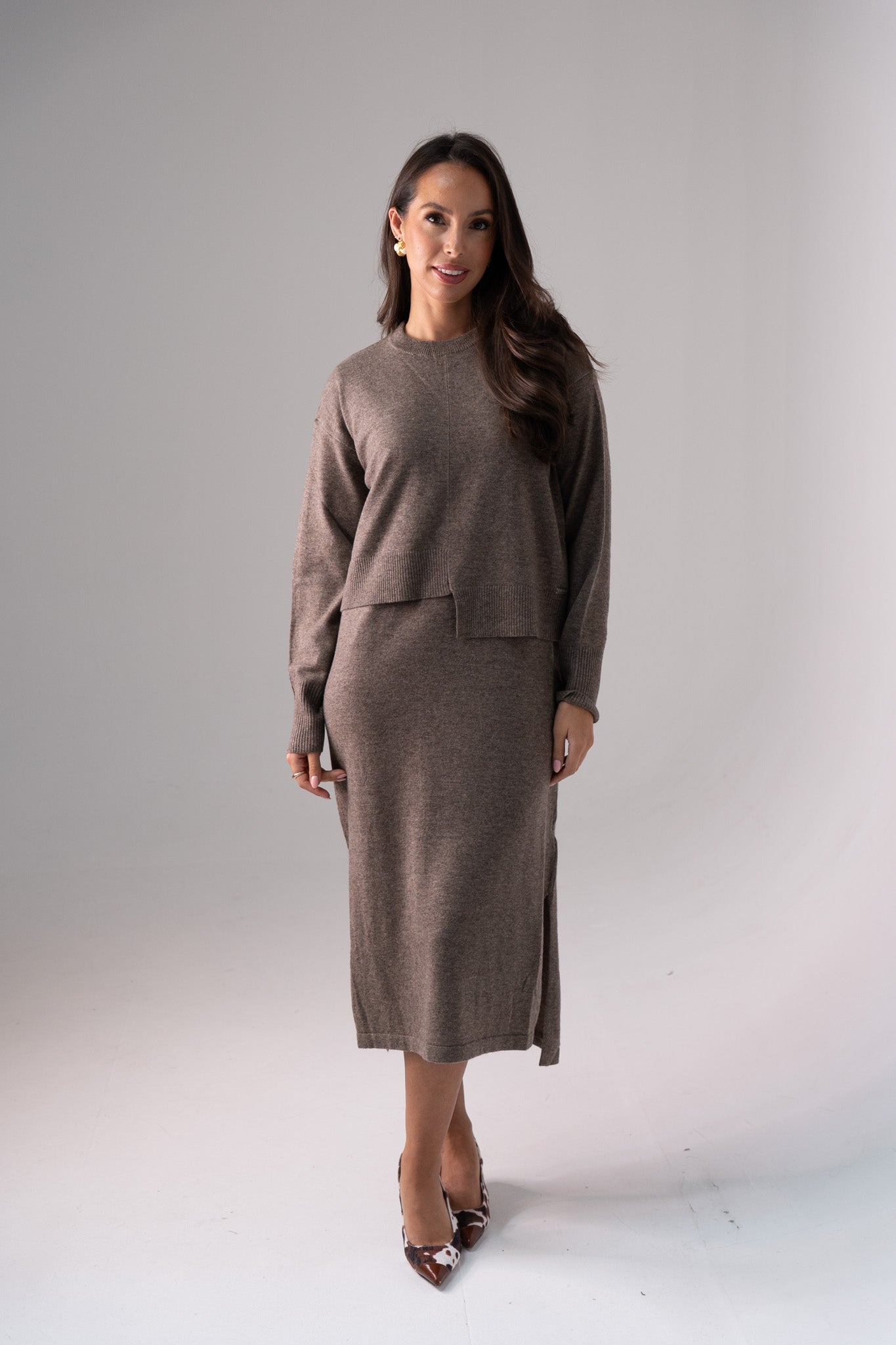 Jasmine Crop Jumper In Taupe