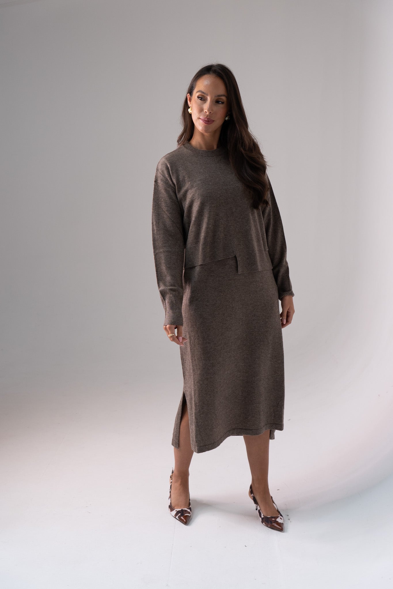 Jasmine Crop Jumper In Taupe