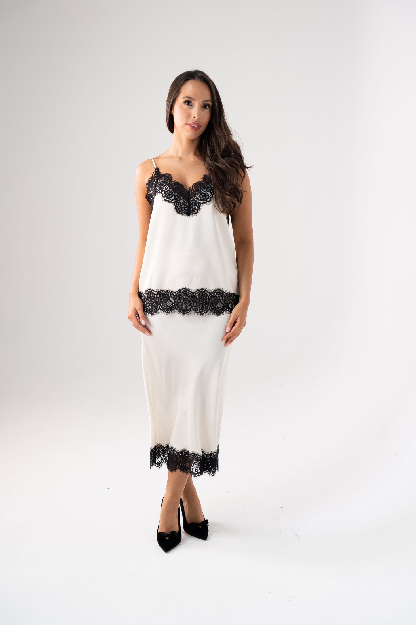 Kate Lace Trim Slip Skirt In Cream