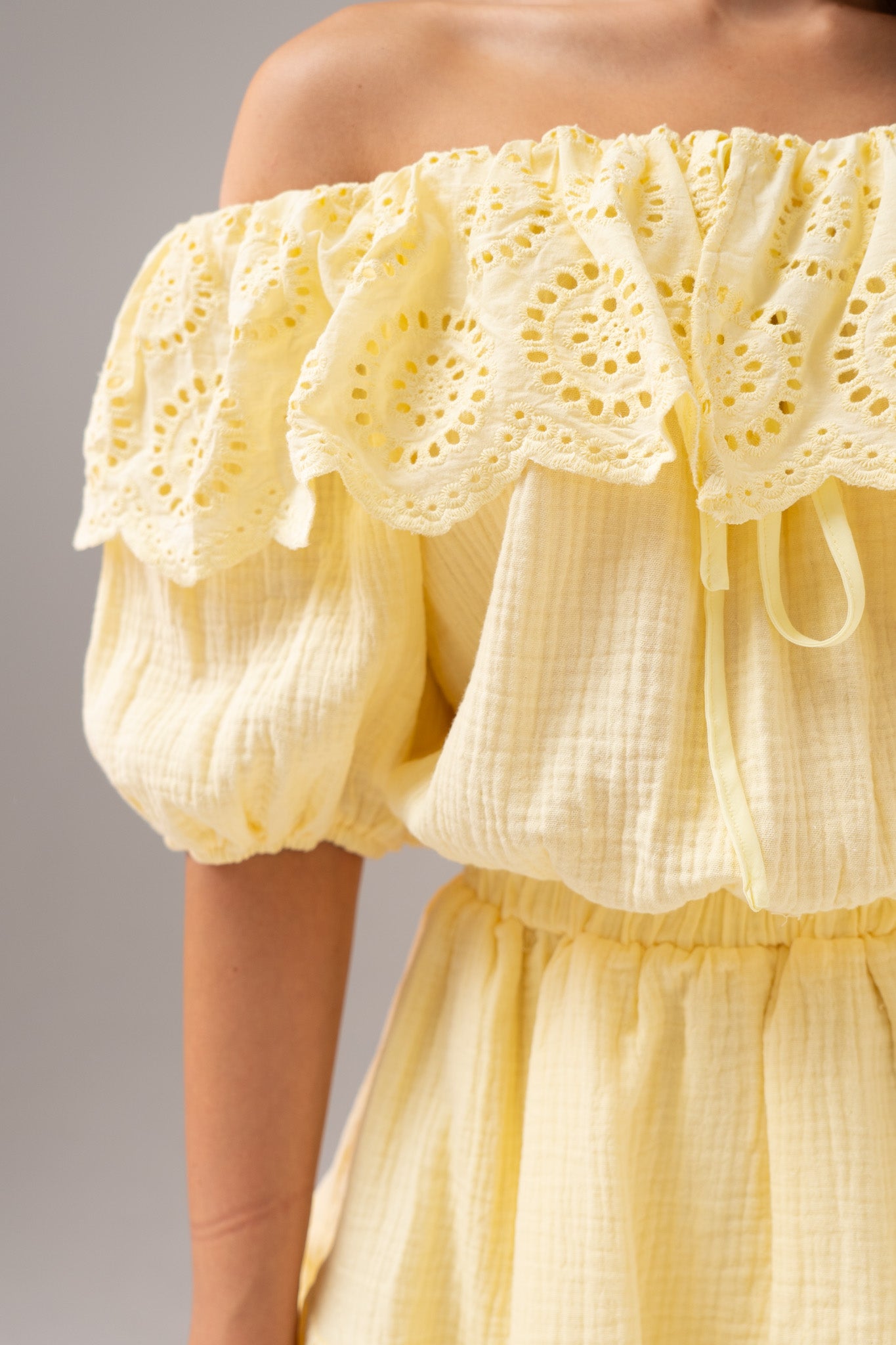 Kendra Bardot Playsuit In Yellow