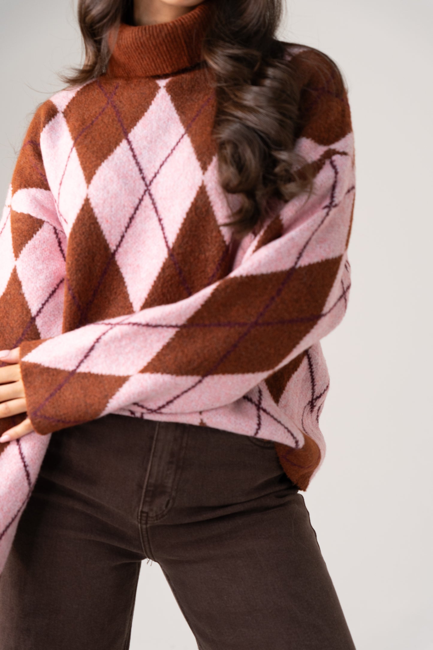 Kendra Diamond Knit Polo Neck In Pink Mix