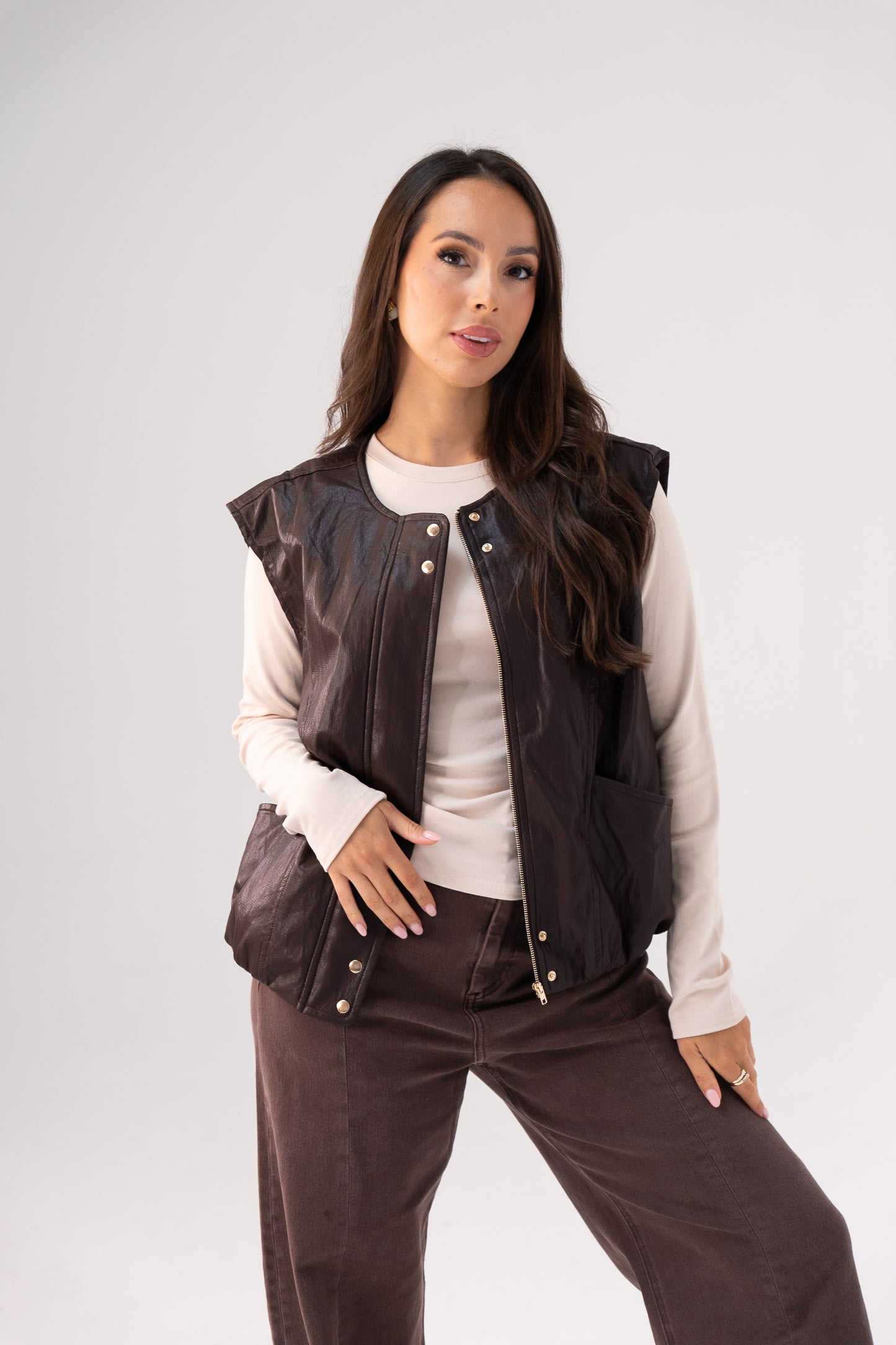 Kendra Faux Leather Sleeveless Jacket In Chocolate