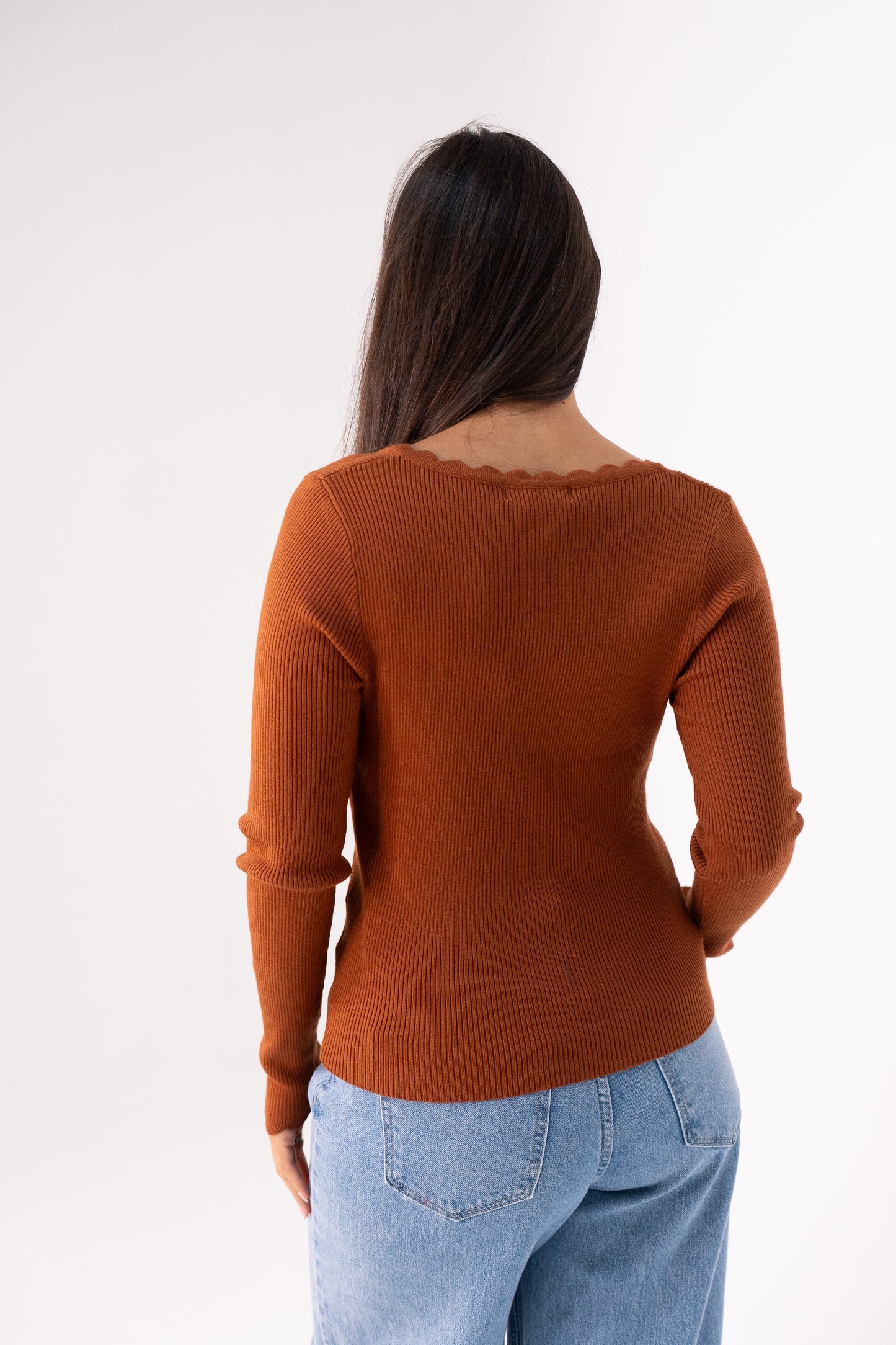 Kendra Scallop Trim Top In Tan