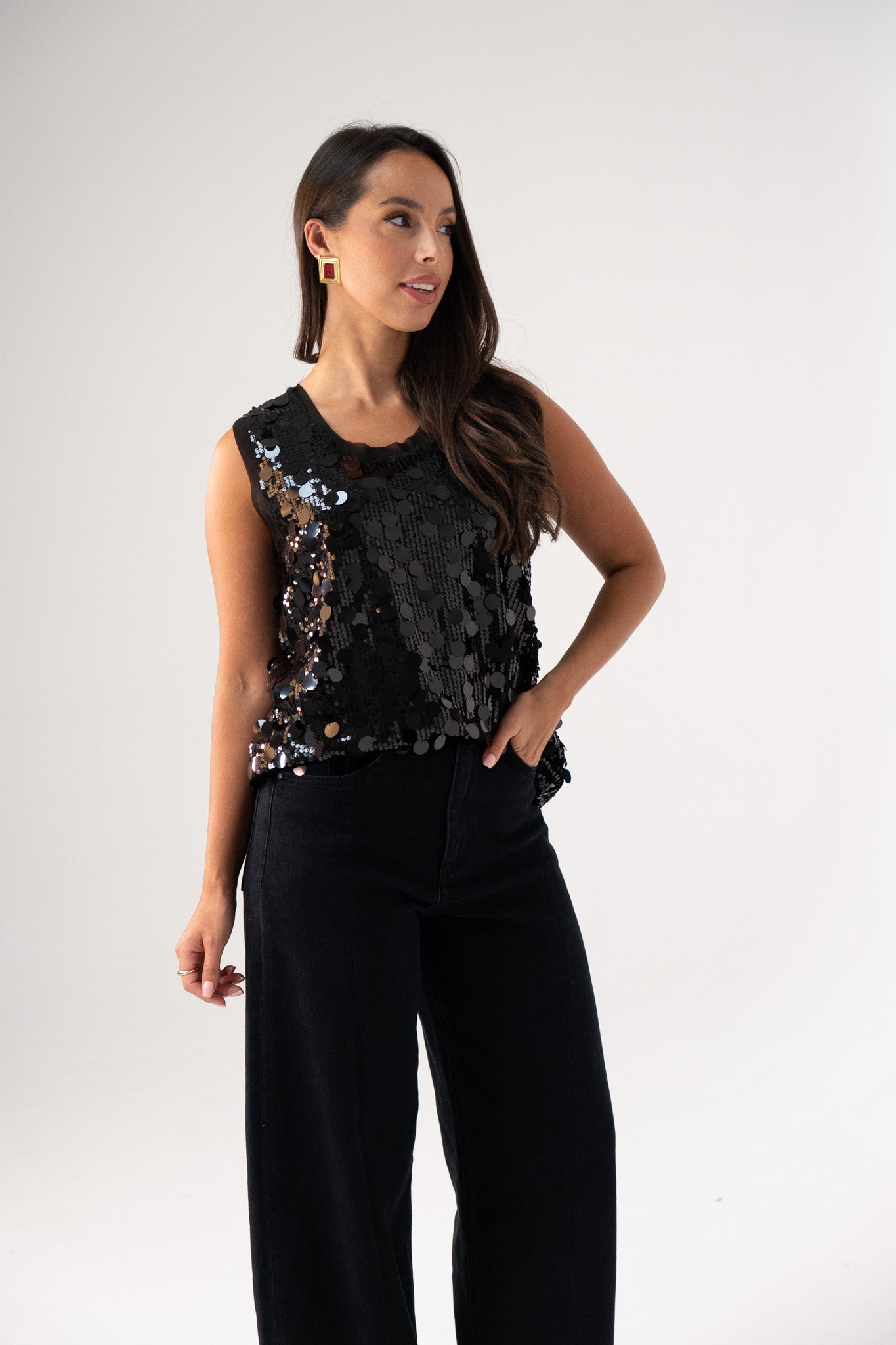 Kendra Sequin Vest Top In Black