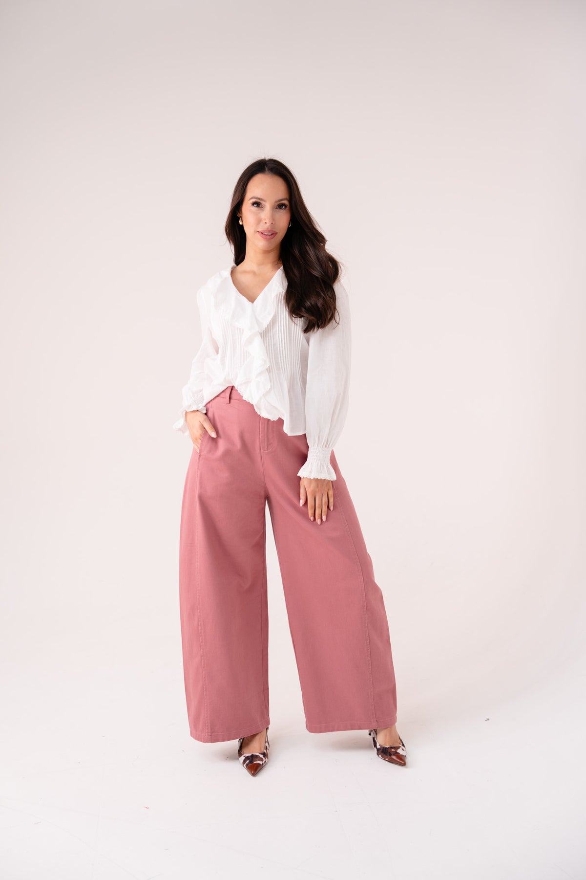 Kiera Barrell Trousers In Pink