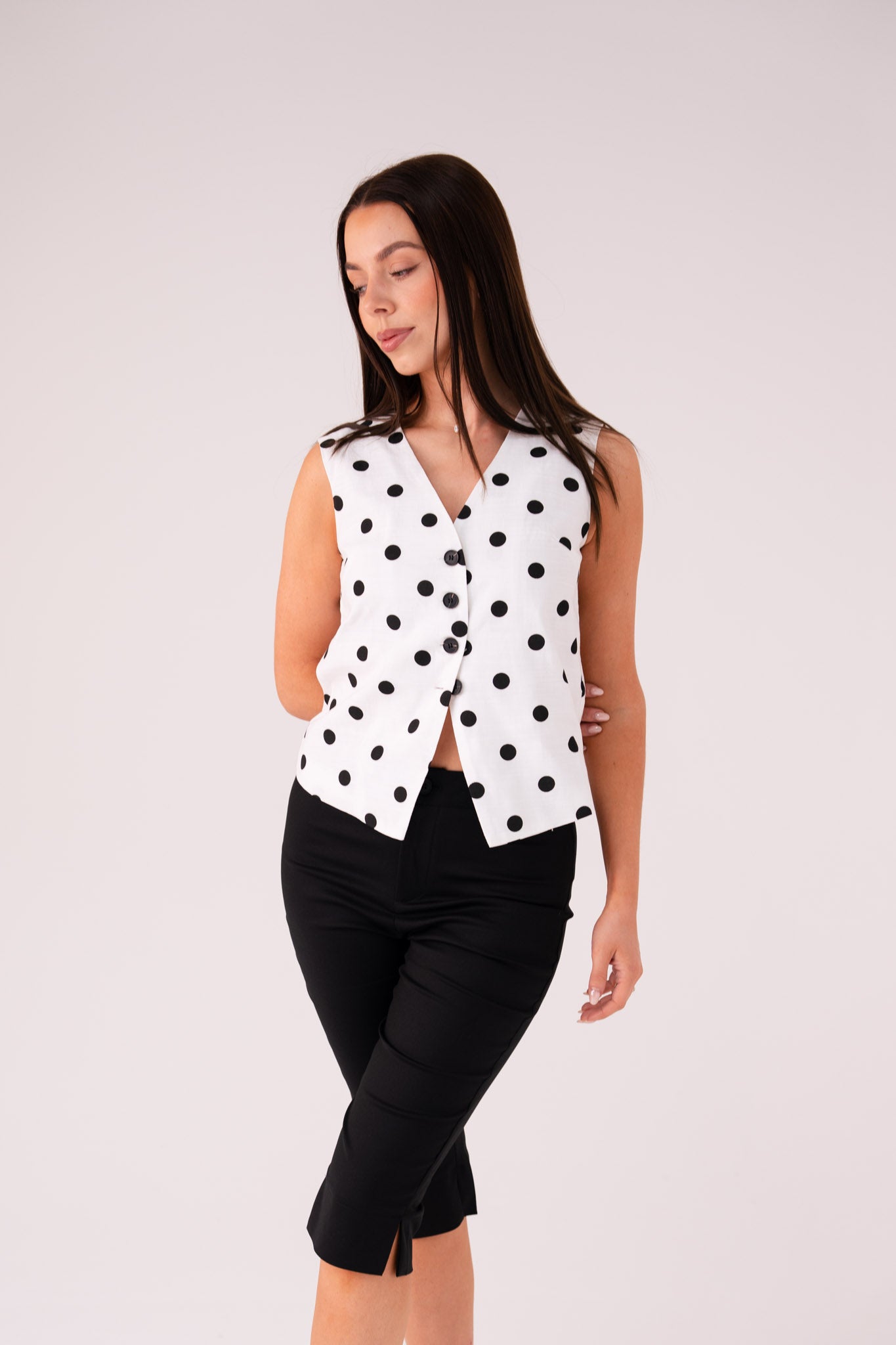 Kiera Capri Trousers In Black