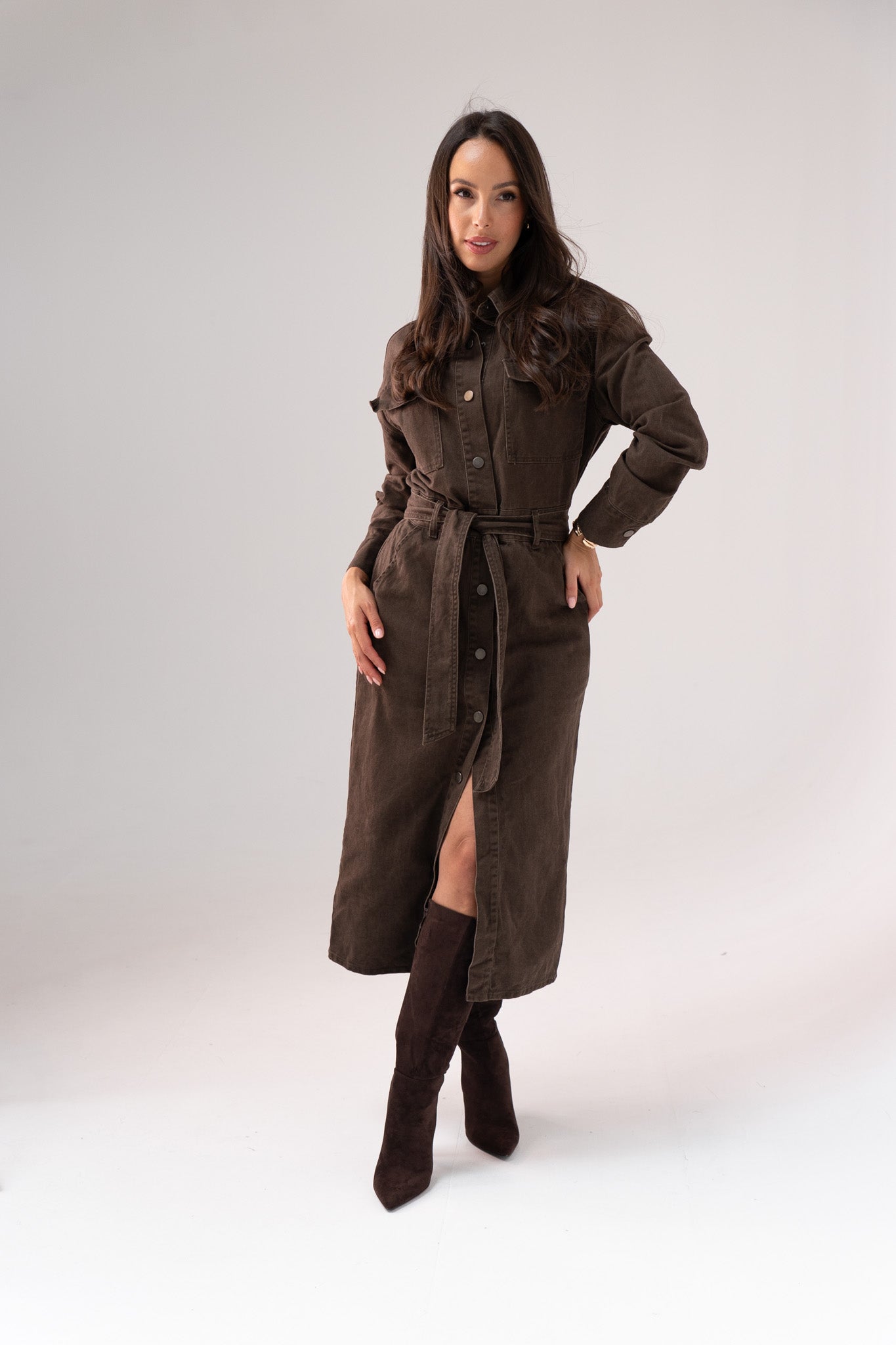 Kiera Denim Midi Dress In Chocolate