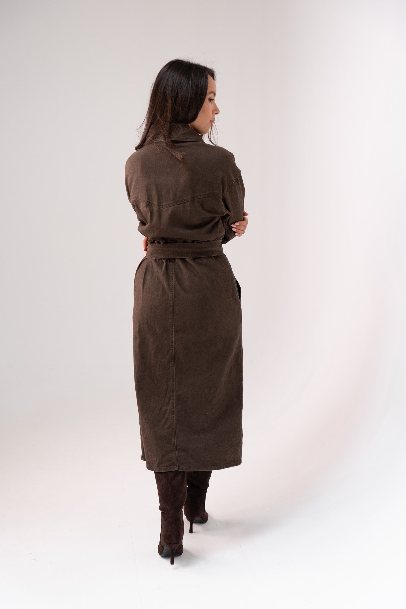 Kiera Denim Midi Dress In Chocolate