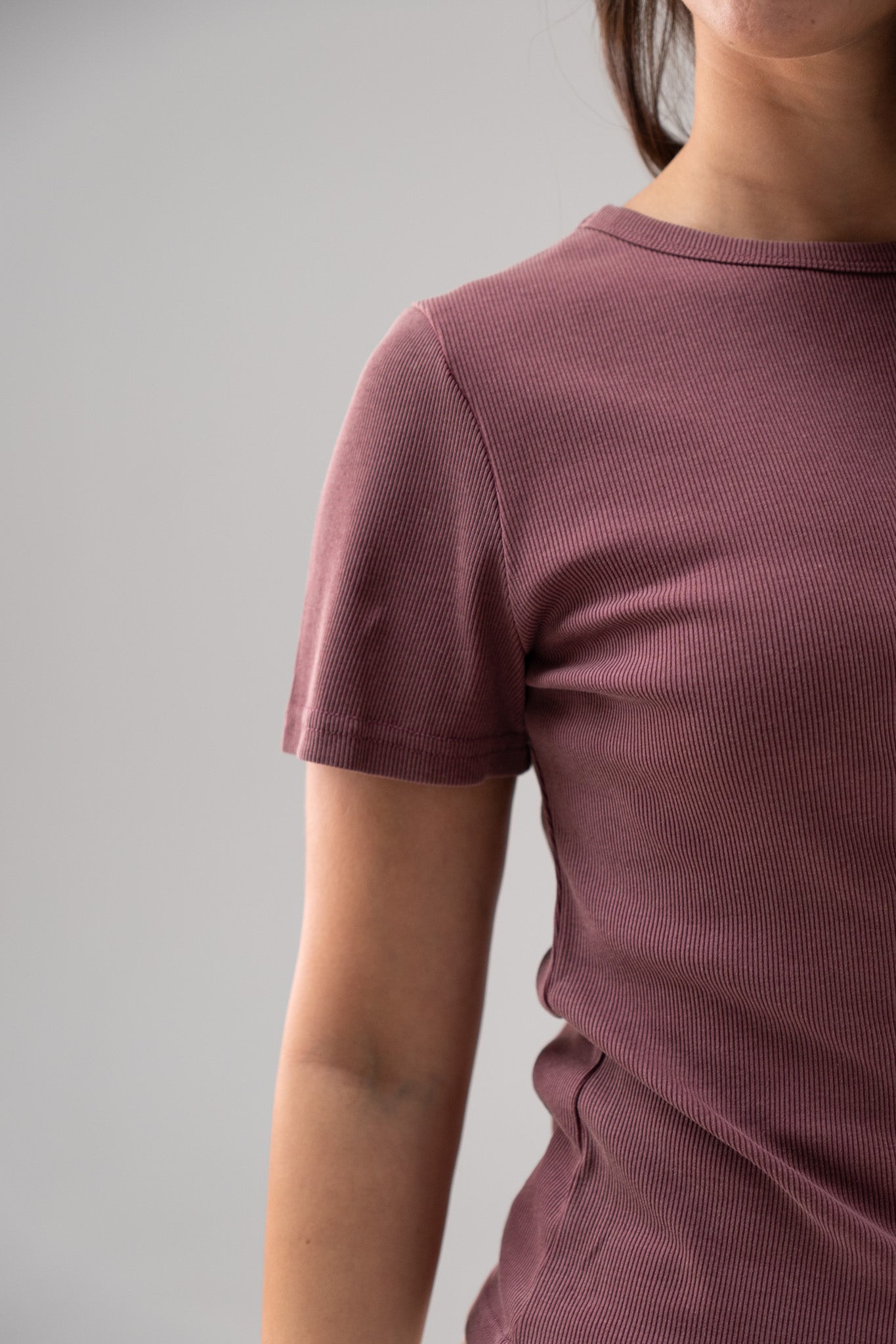 Kiera Ribbed T-Shirt In Bordeaux