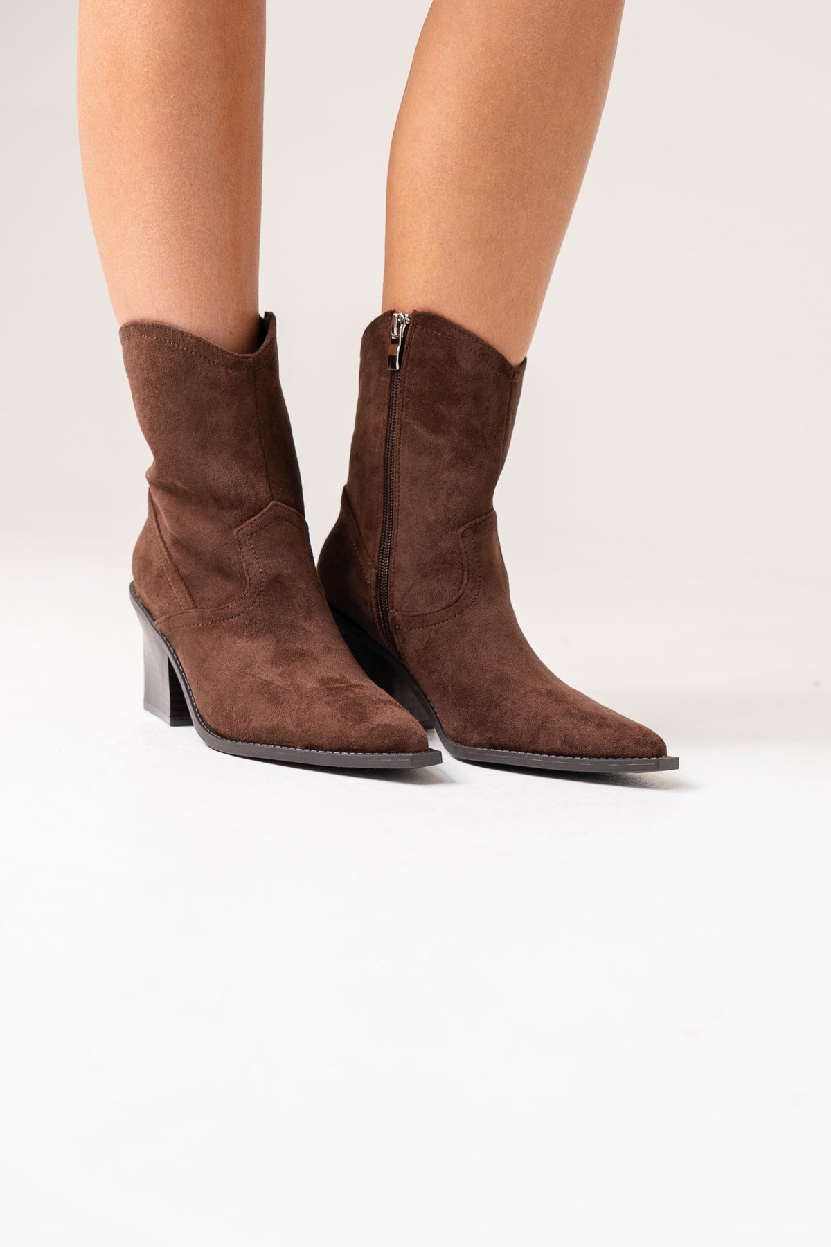 Lauren Ankle Western Boot In Chocolate