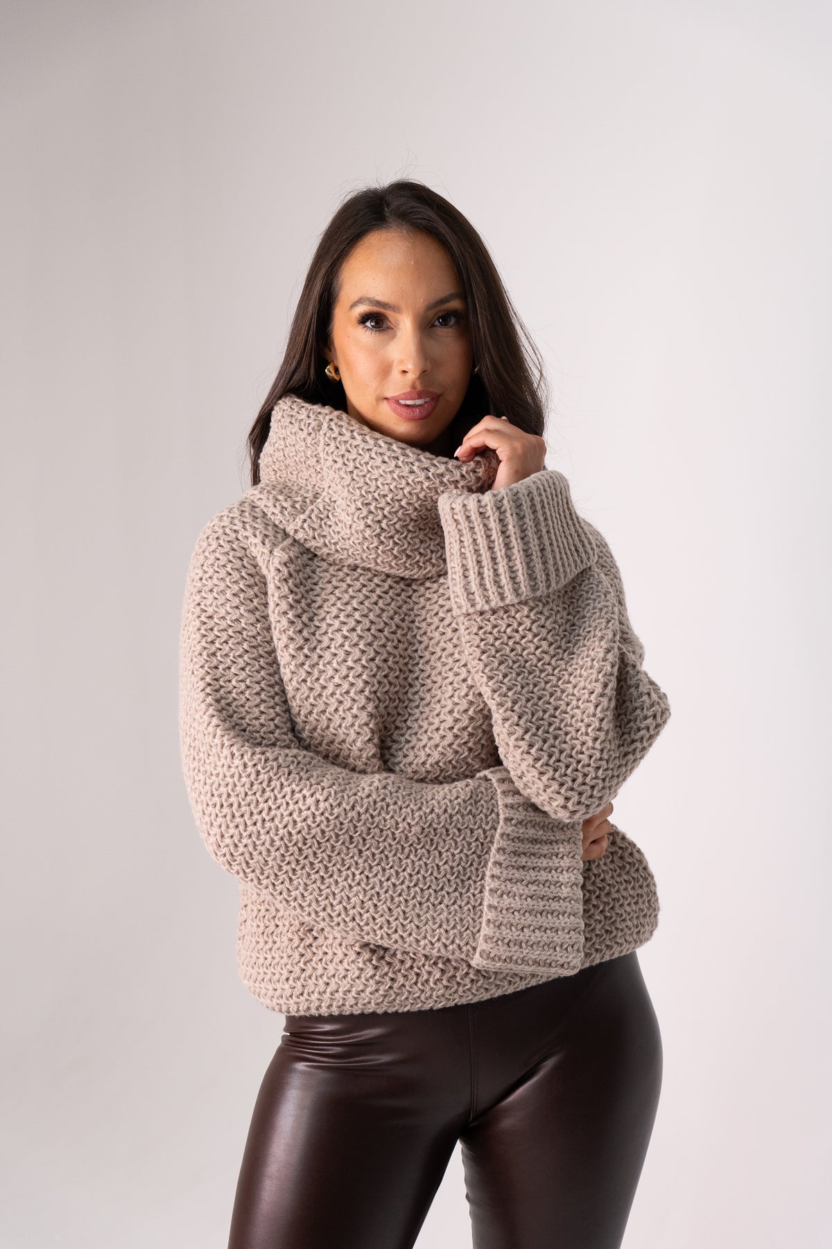 Leah Chunky Knit Polo Neck In Taupe