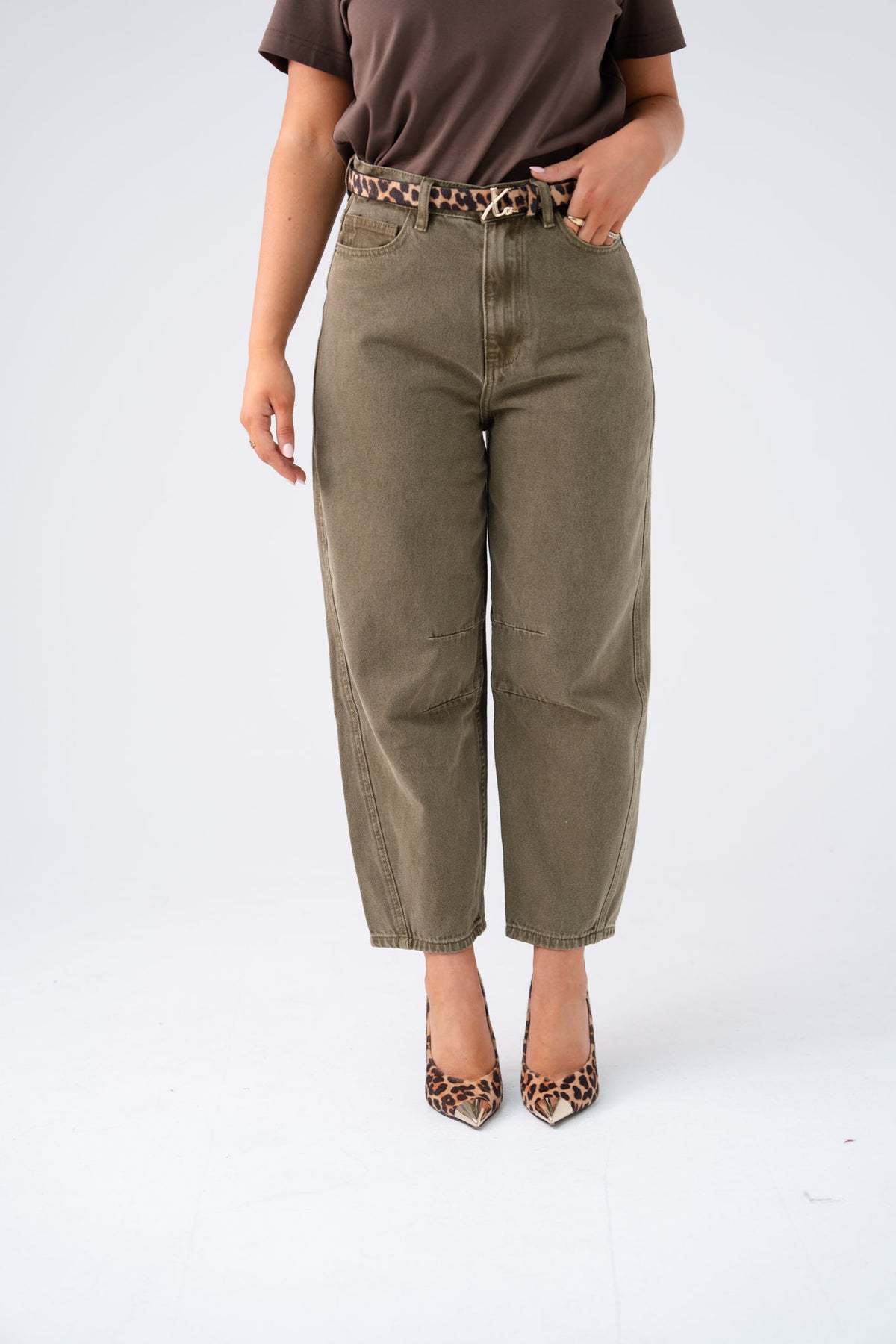 Love Laura Barrell Jeans In Olive