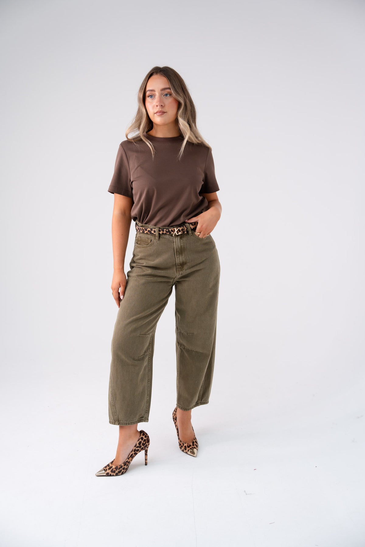 Love Laura Barrell Jeans In Olive