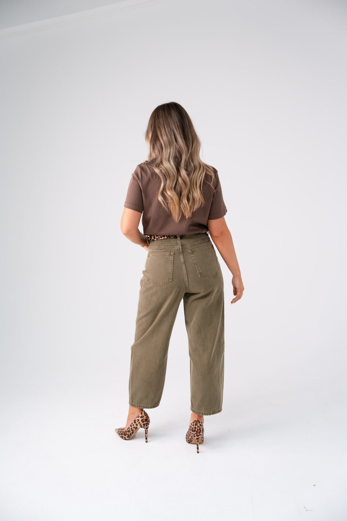 Love Laura Barrell Jeans In Olive