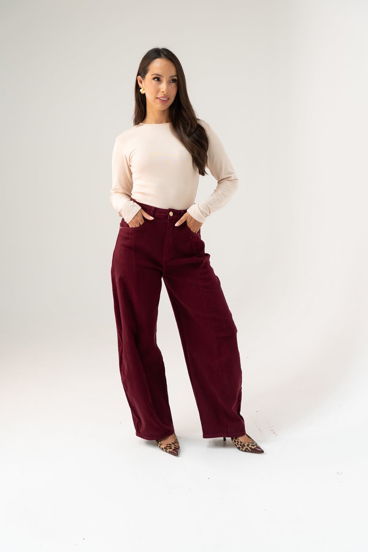 Love Laura Barrell Jeans In Plum