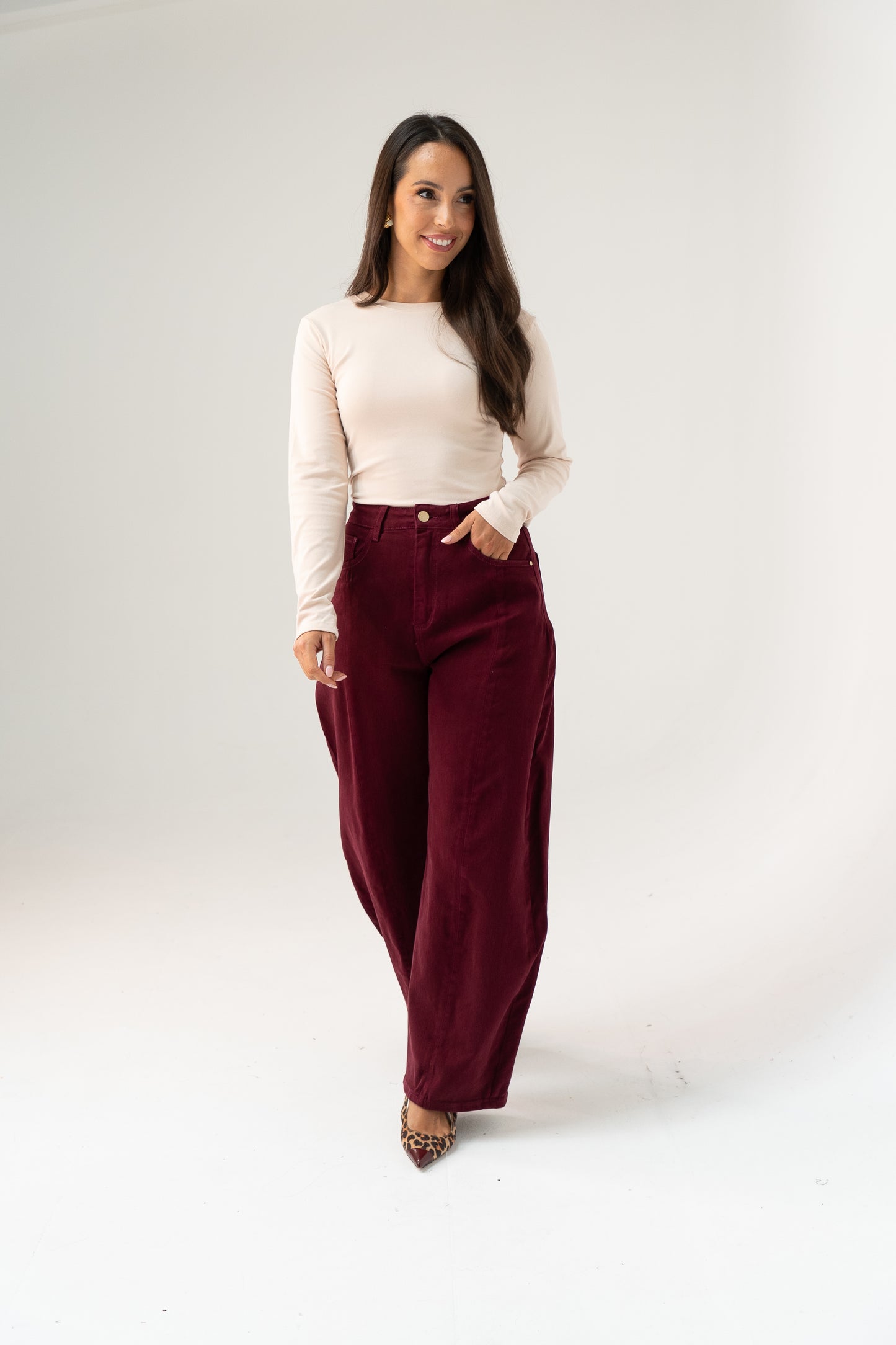 Love Laura Barrell Jeans In Plum