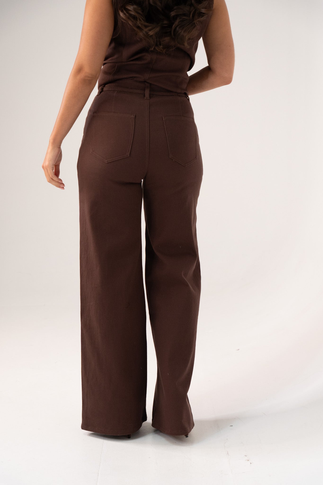 Love Laura Straight Leg Jeans In Chocolate
