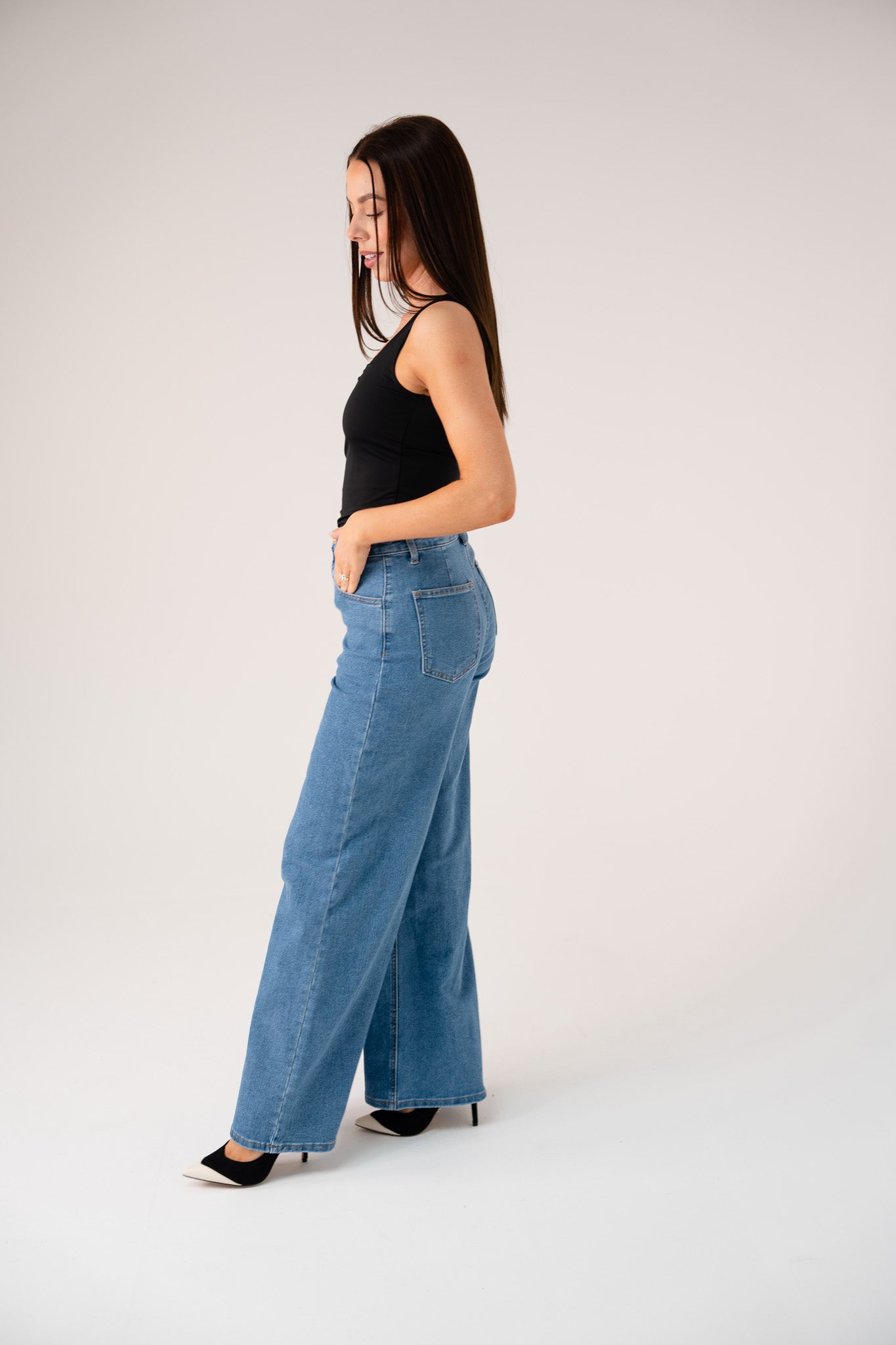 Love Laura Everyday Jeans In Mid Wash