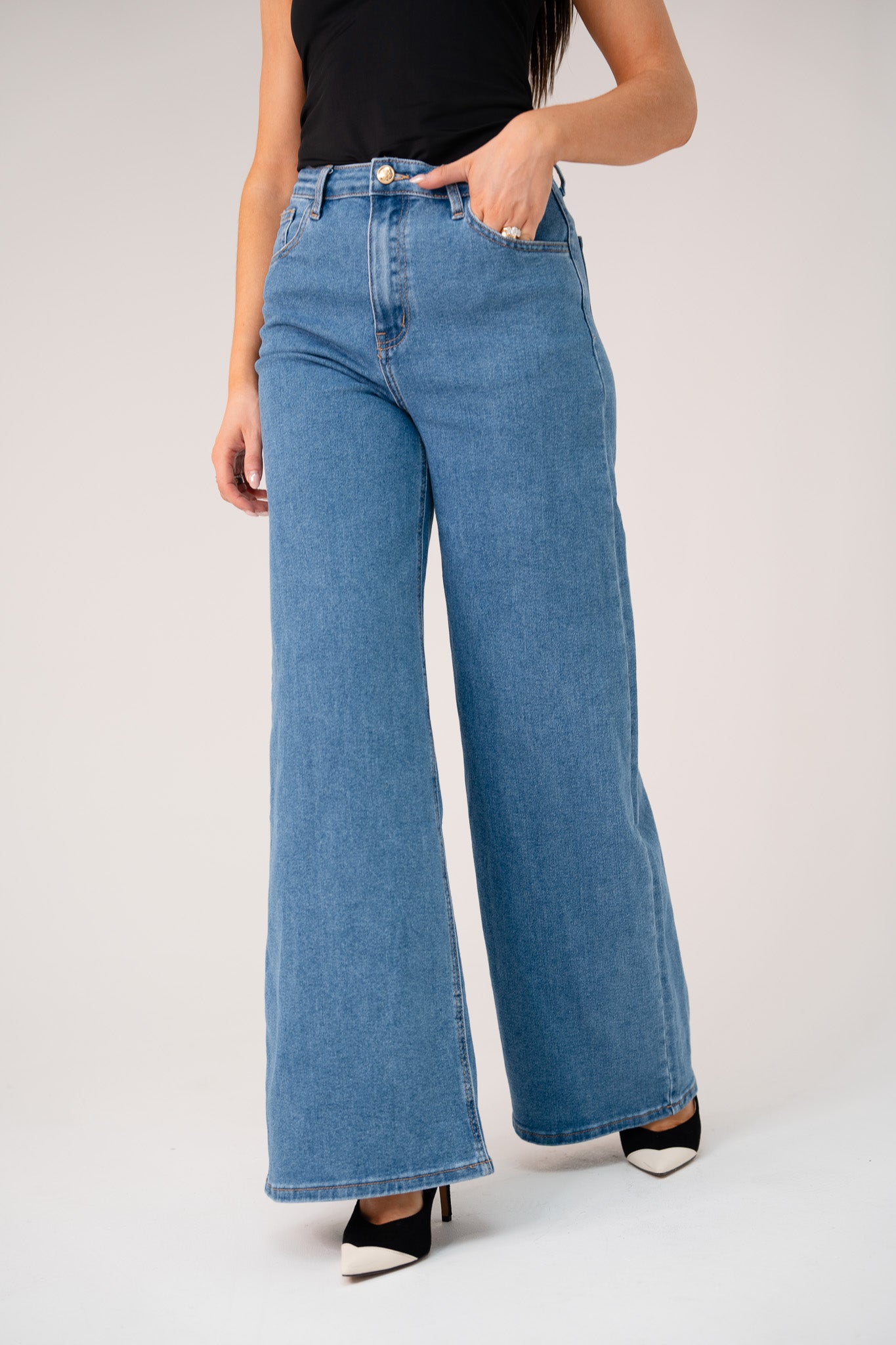 Love Laura Everyday Jeans In Mid Wash