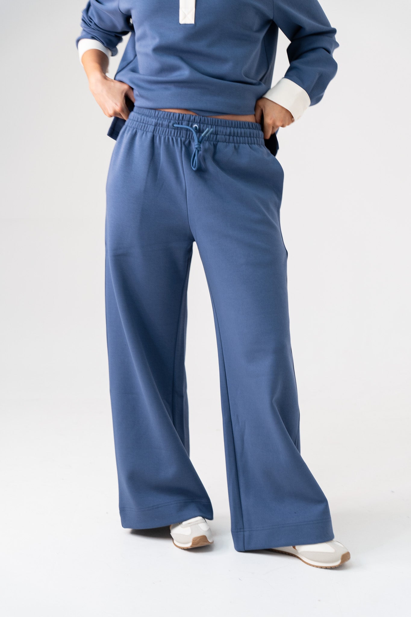 Love Laura Leisure Trousers In Blue