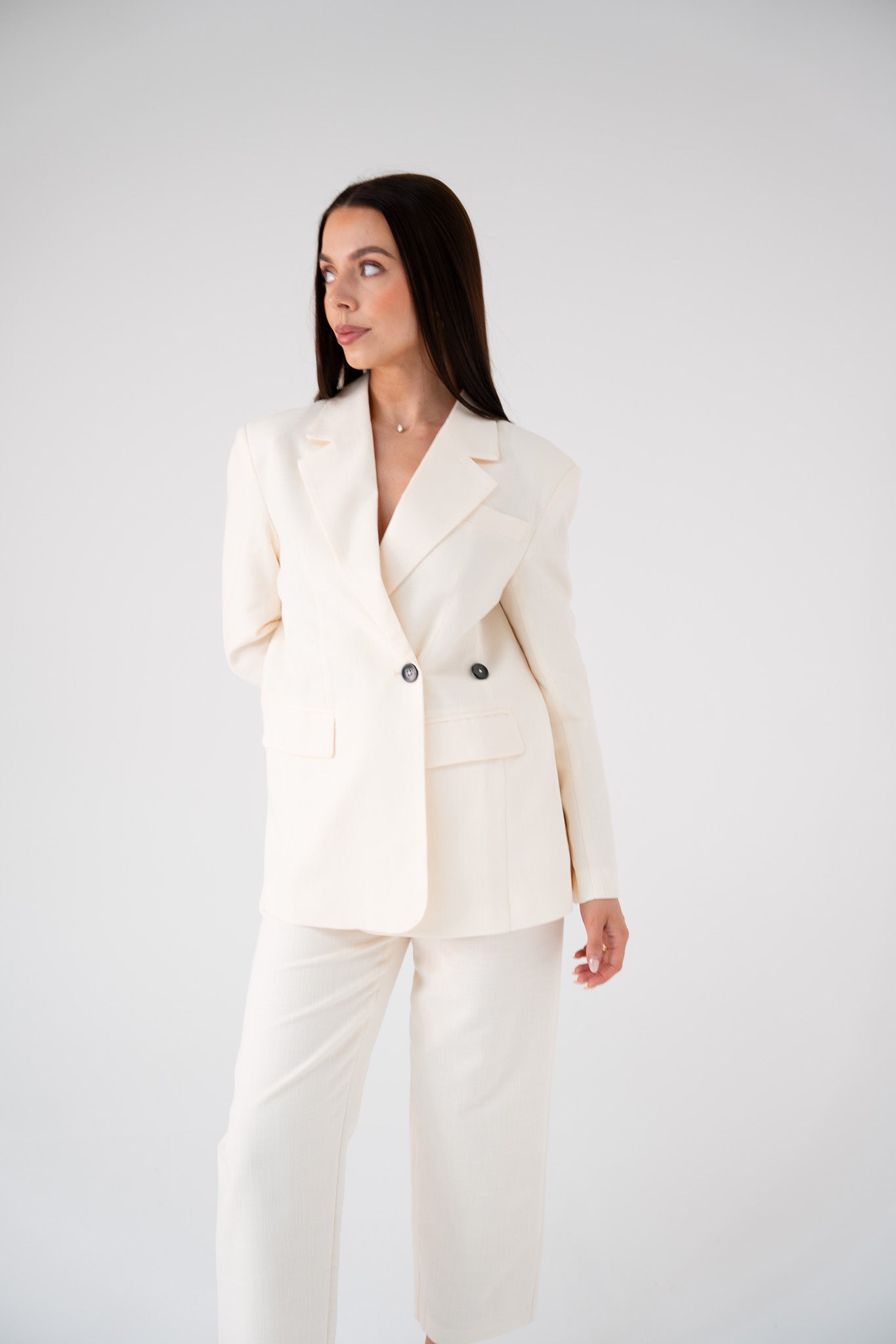 Love Laura Linen Blazer In Cream