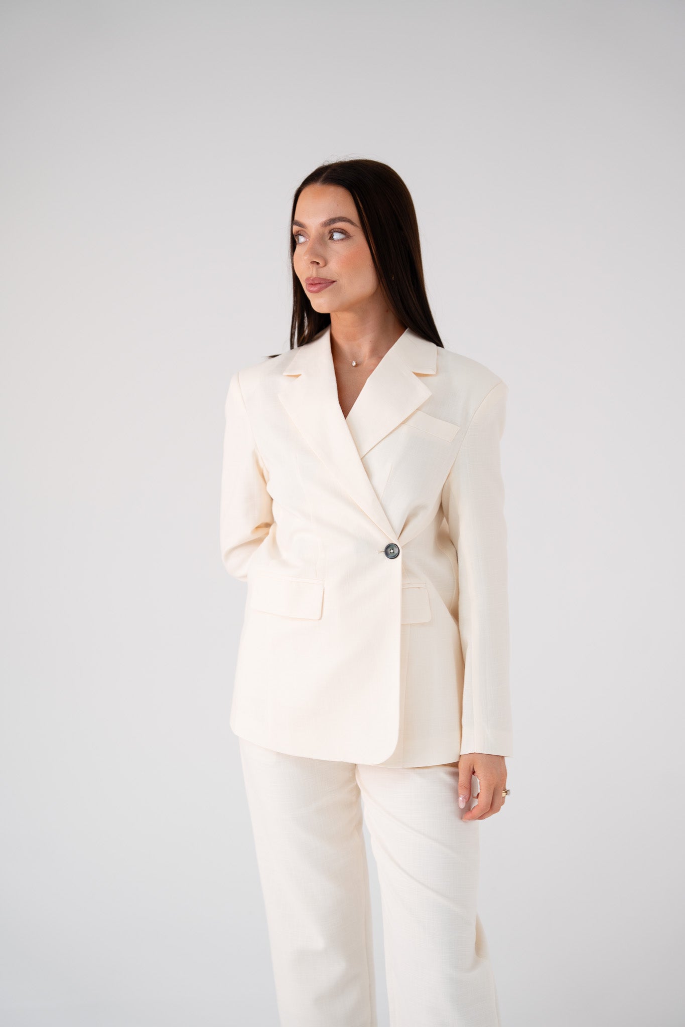 Love Laura Linen Blazer In Cream