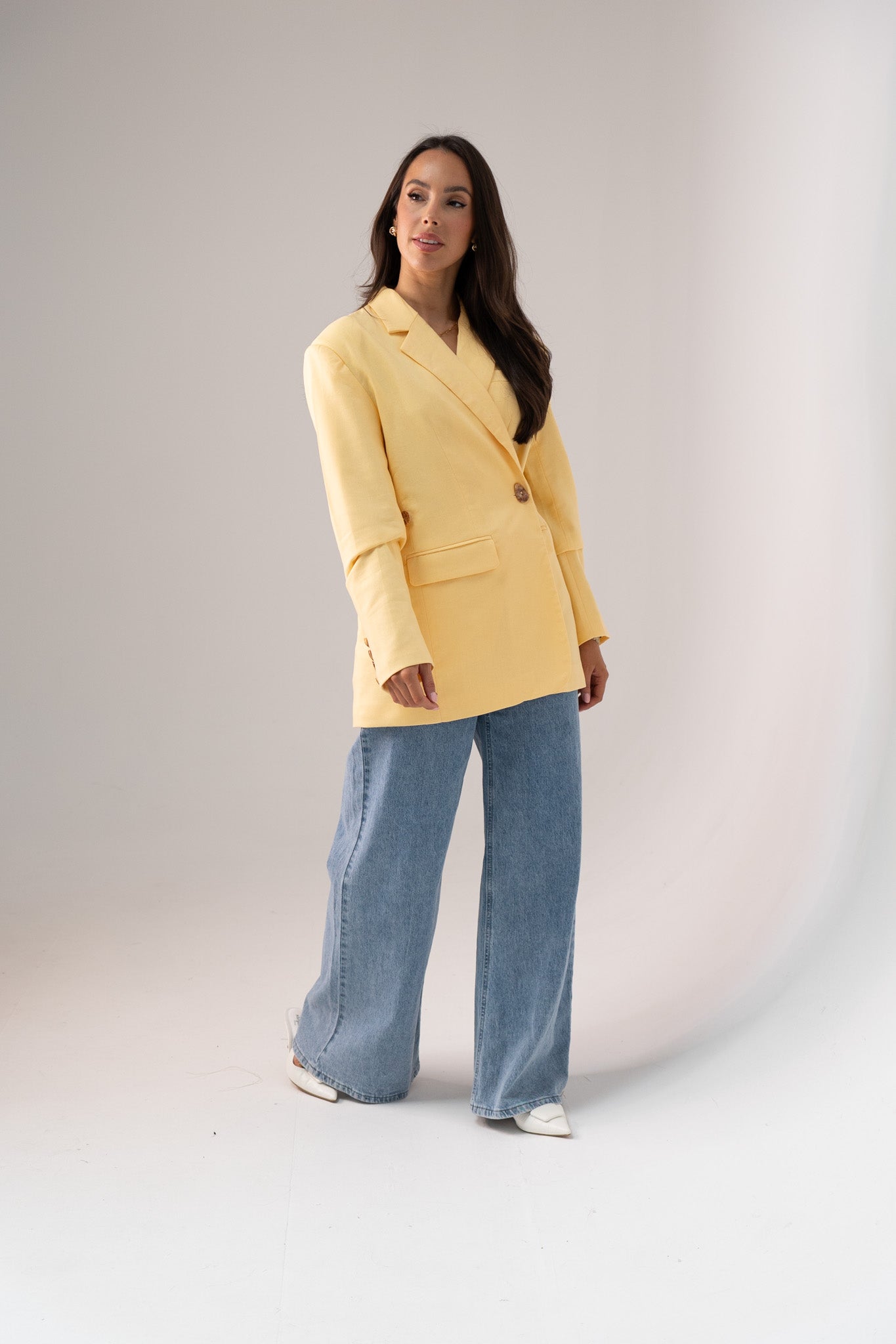 Love Laura Linen Blazer In Lemon