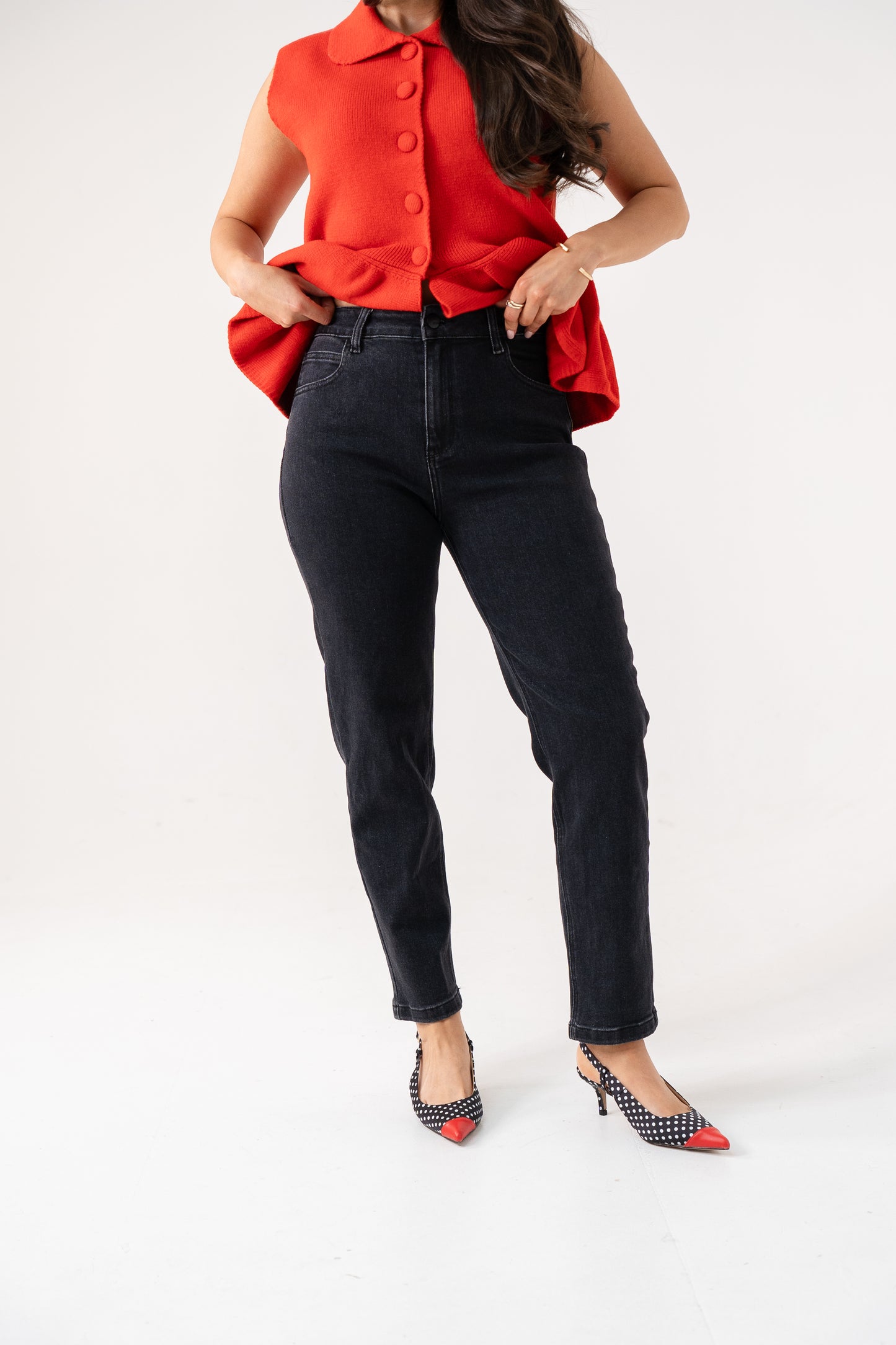 Love Laura Mom Jeans In Black Wash