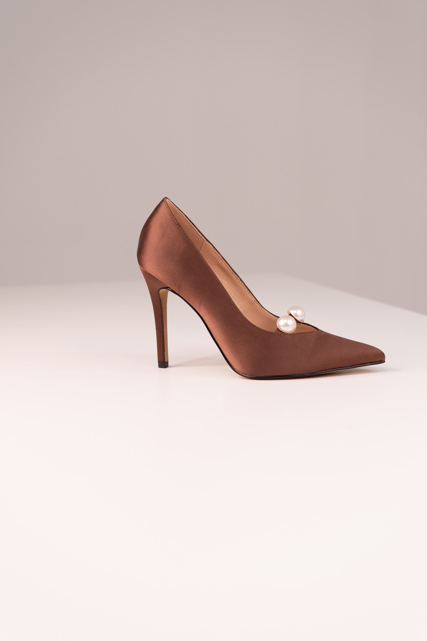 Love Laura Pearl Detail Heel In Chocolate