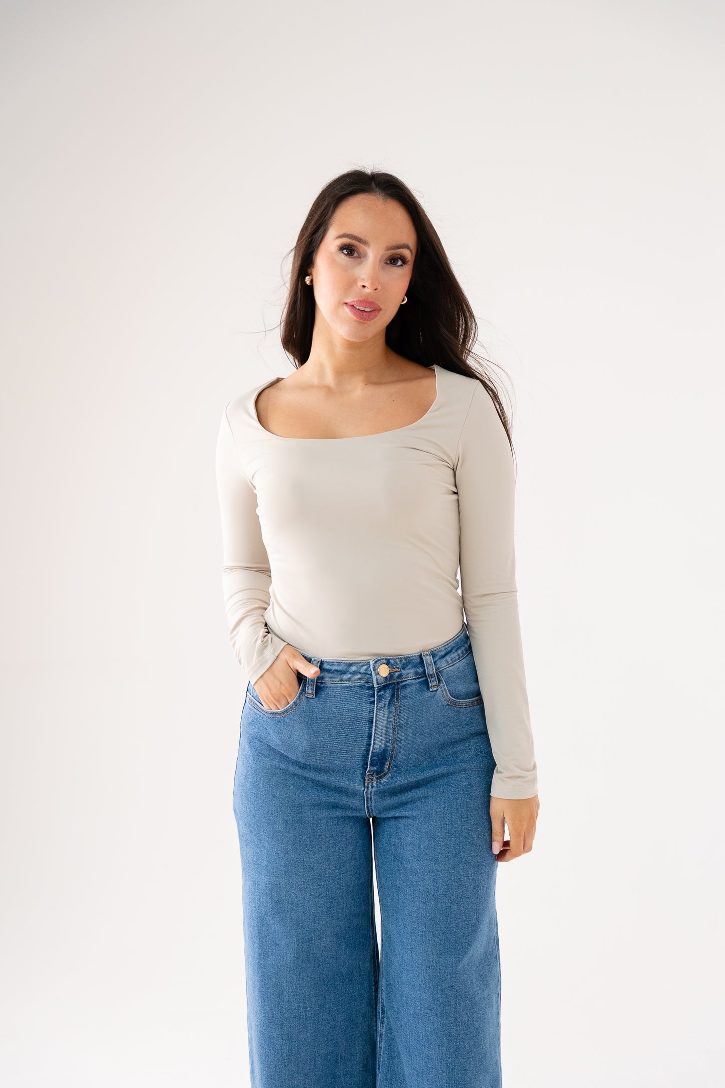 Love Laura Scoop Neck Top In Stone