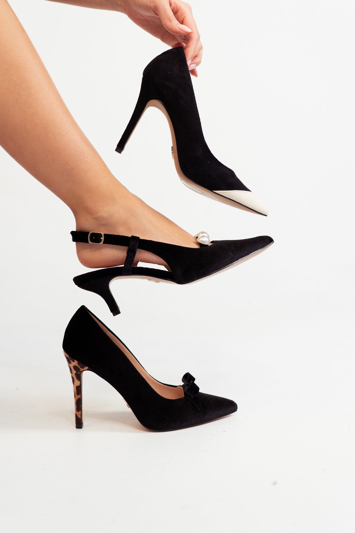 Love Laura Pearl Detail Kitten Heel In Black
