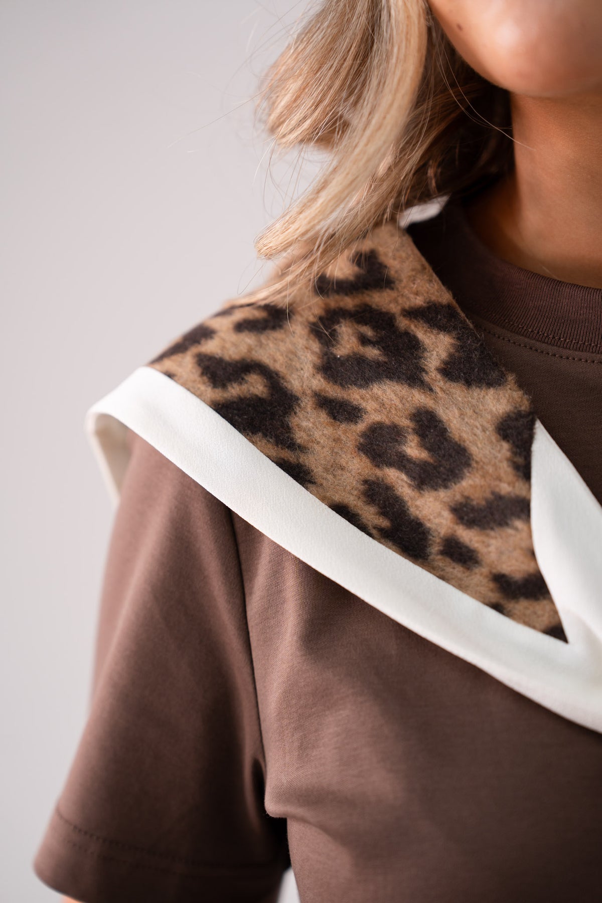 Love Laura Shawl Scarf In Leopard