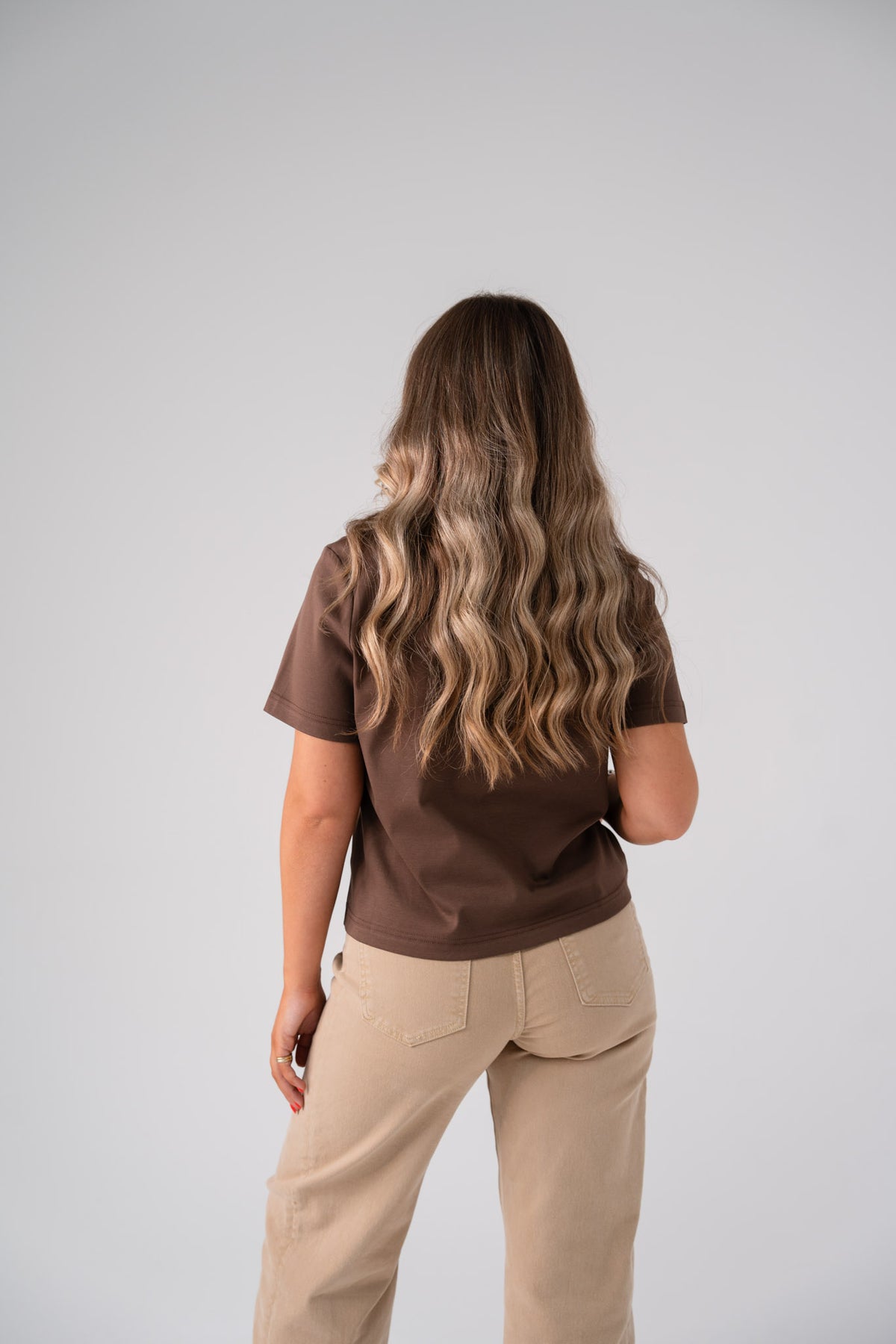 Love Laura Basic T-Shirt In Chocolate