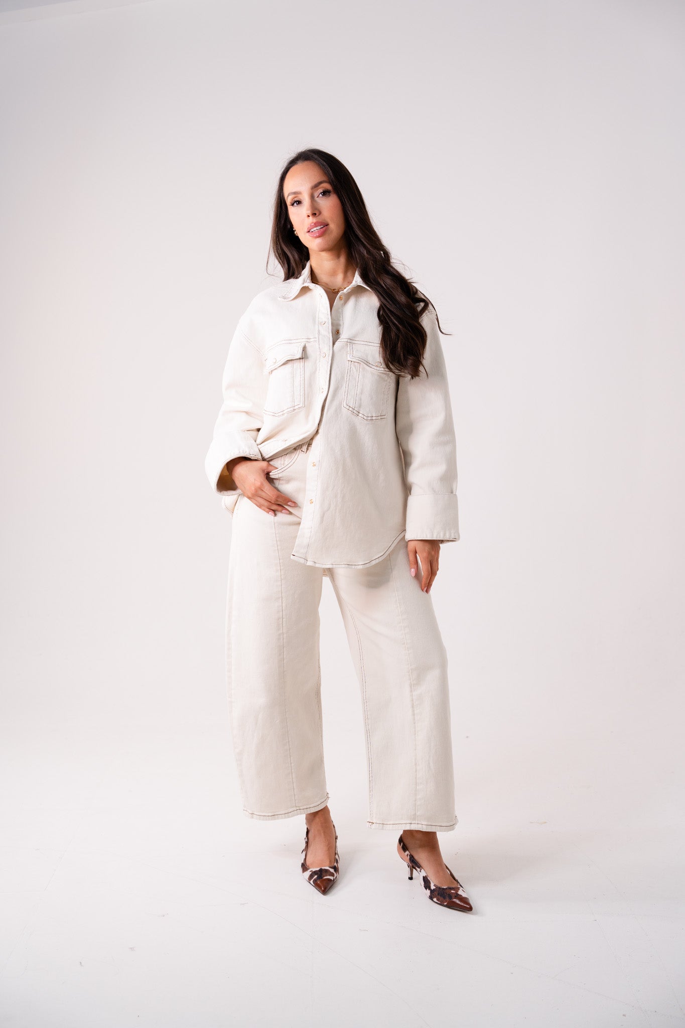 Love Laura Chocolate Stitched Jeans In Cream