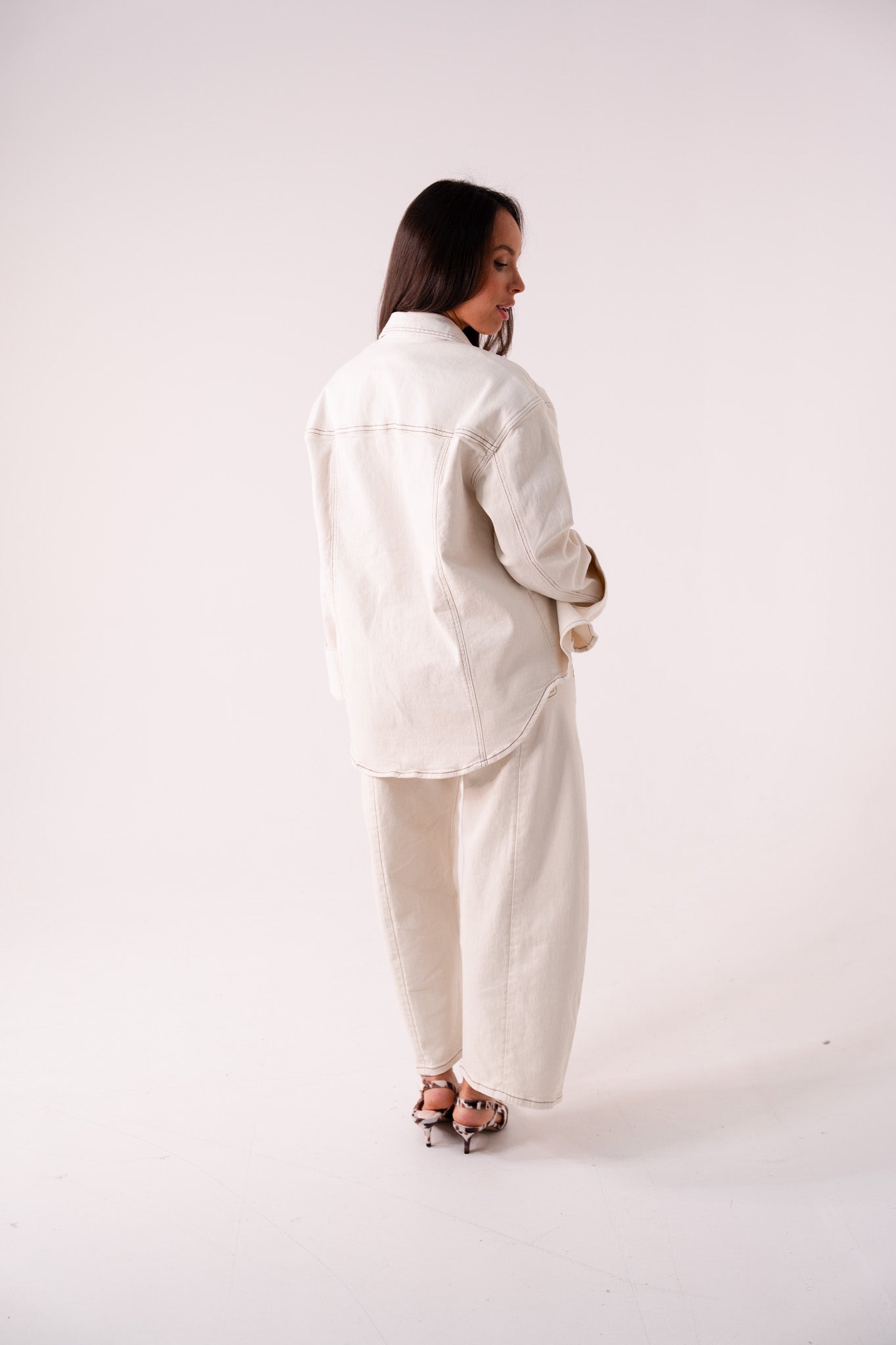 Love Laura Chocolate Stitched Jeans In Cream