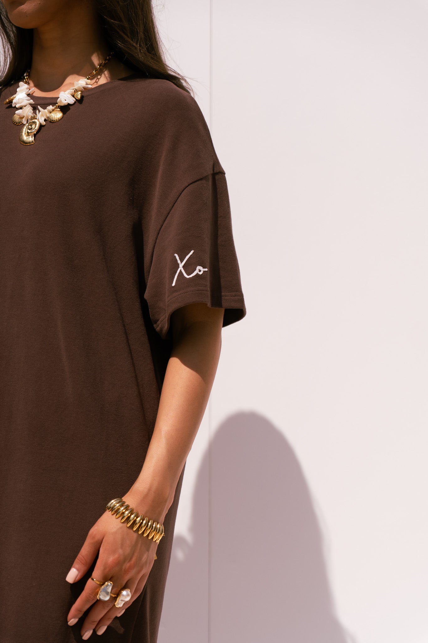 Love Laura Contrast T-Shirt Dress In Chocolate