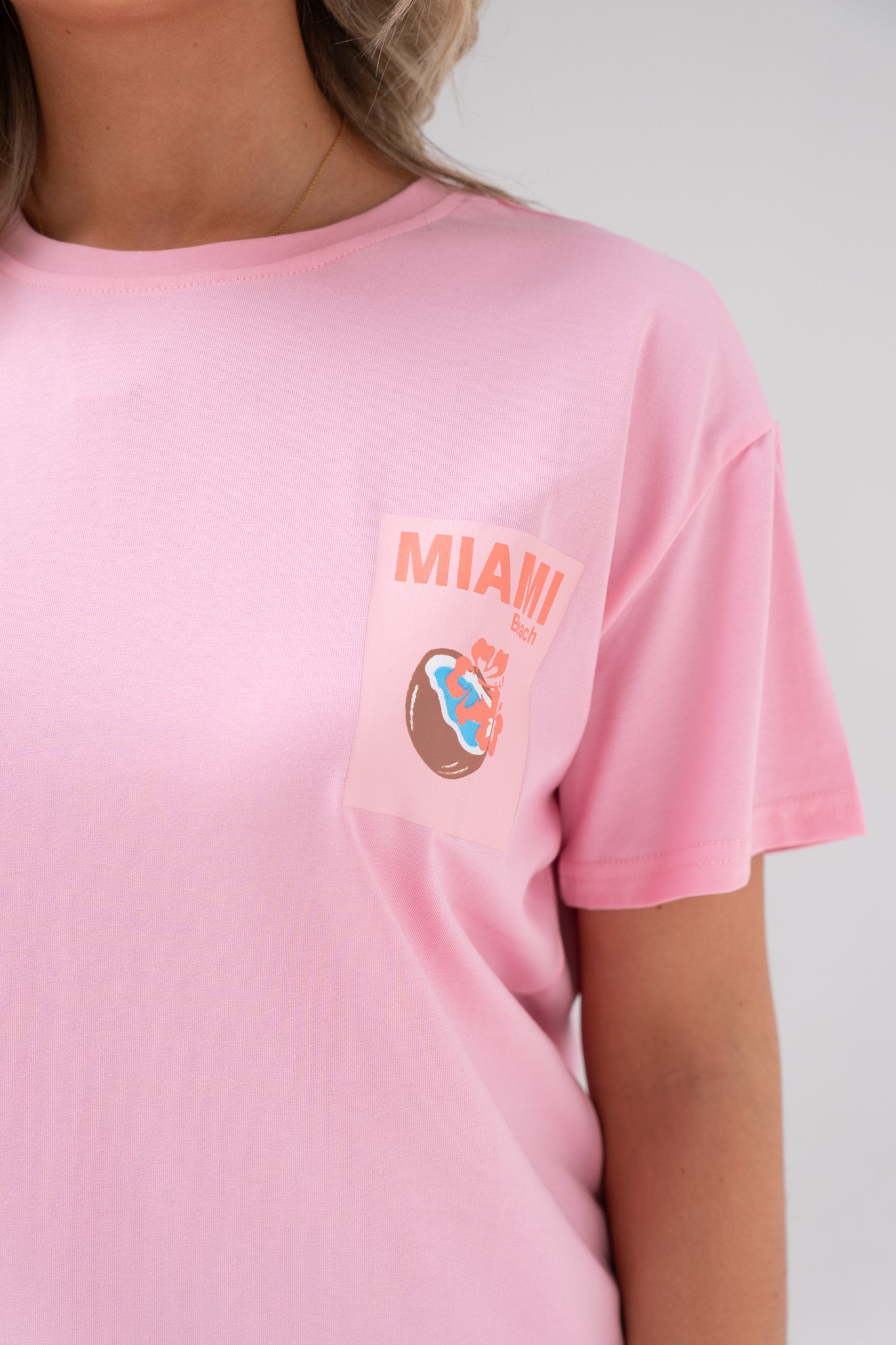 Melanie Miami Beach Coconut T-Shirt In Pink